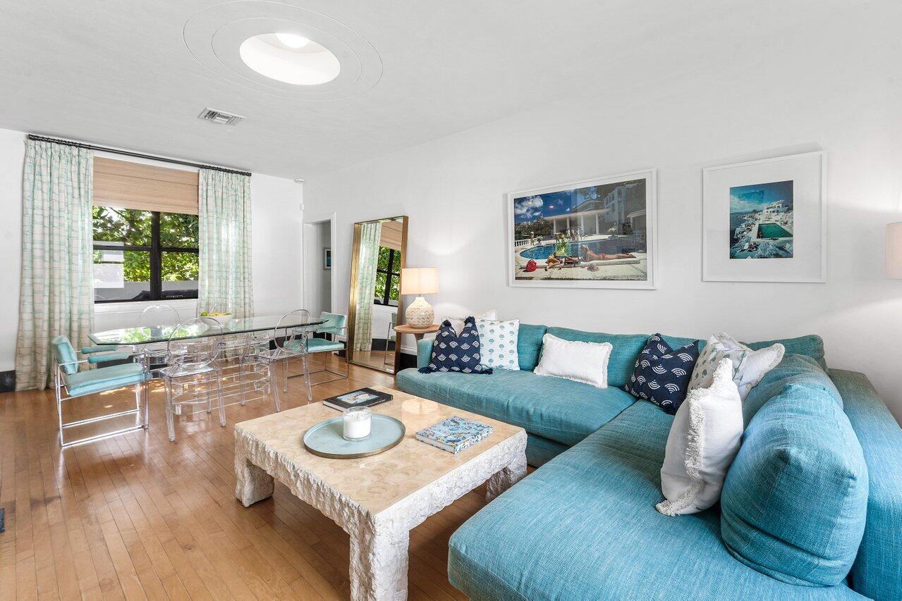 ROYAL PARK - Residential Lease