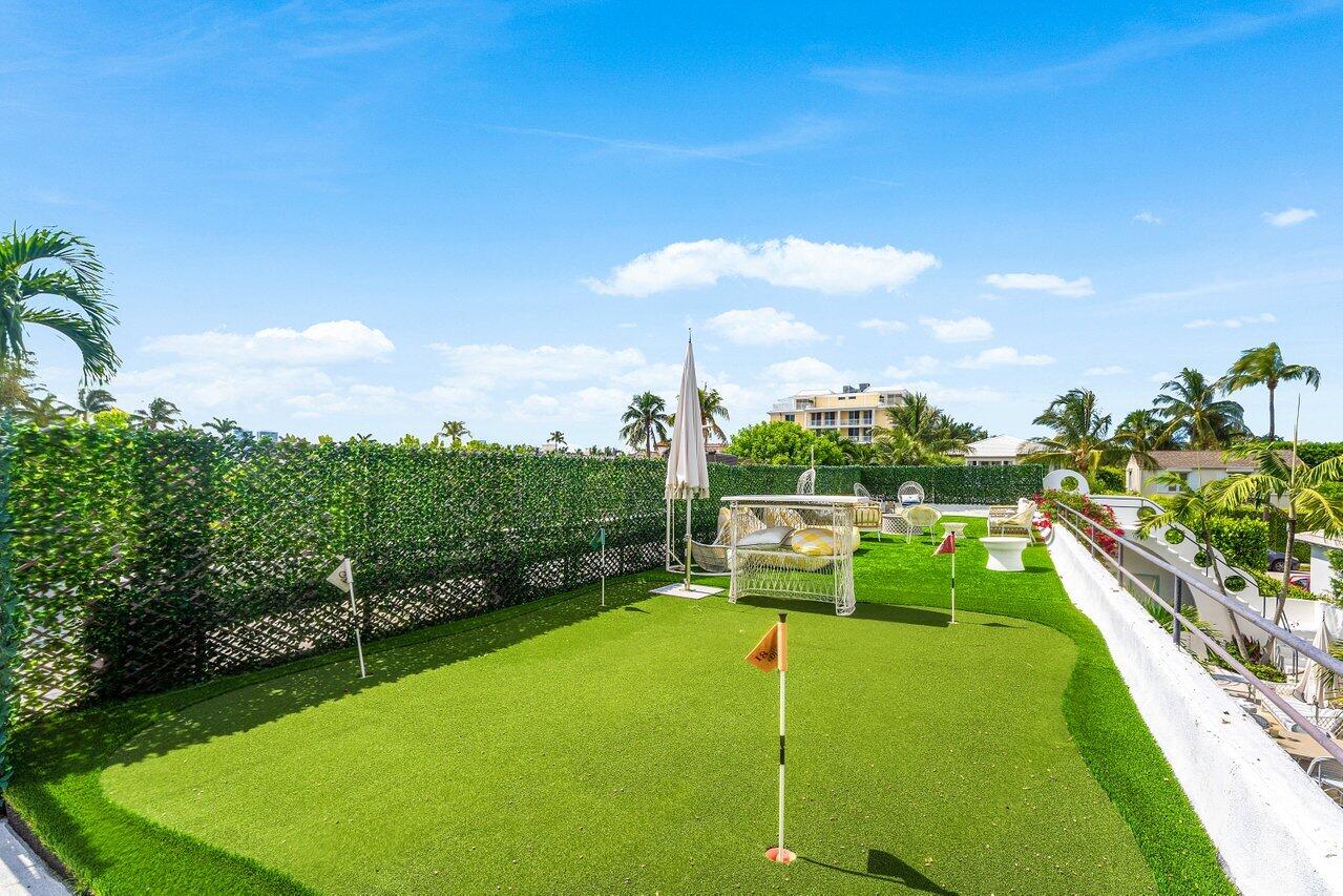 ROYAL PARK - Residential Lease