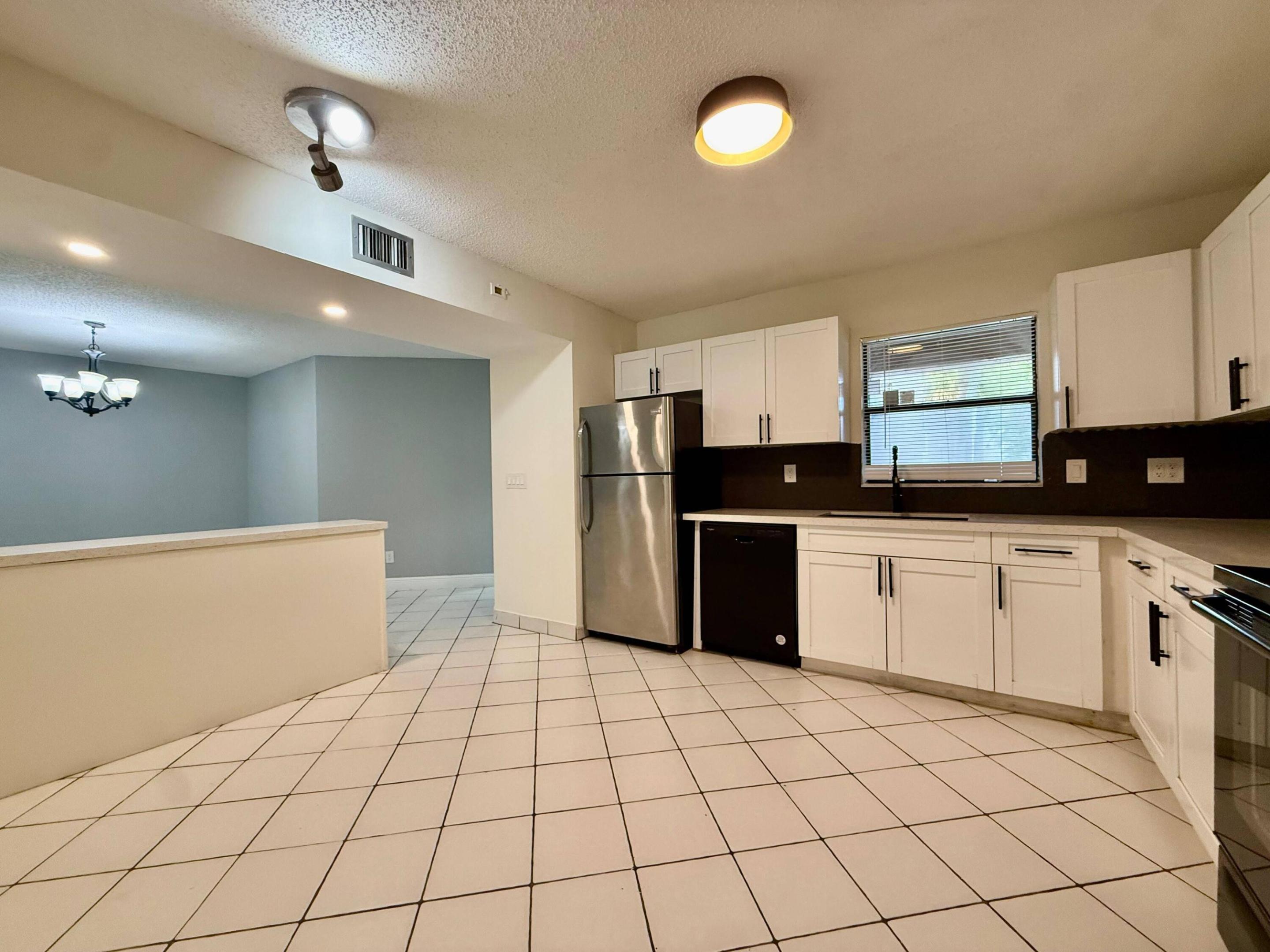 ROYAL GRENADIER II CONDO - Residential Lease