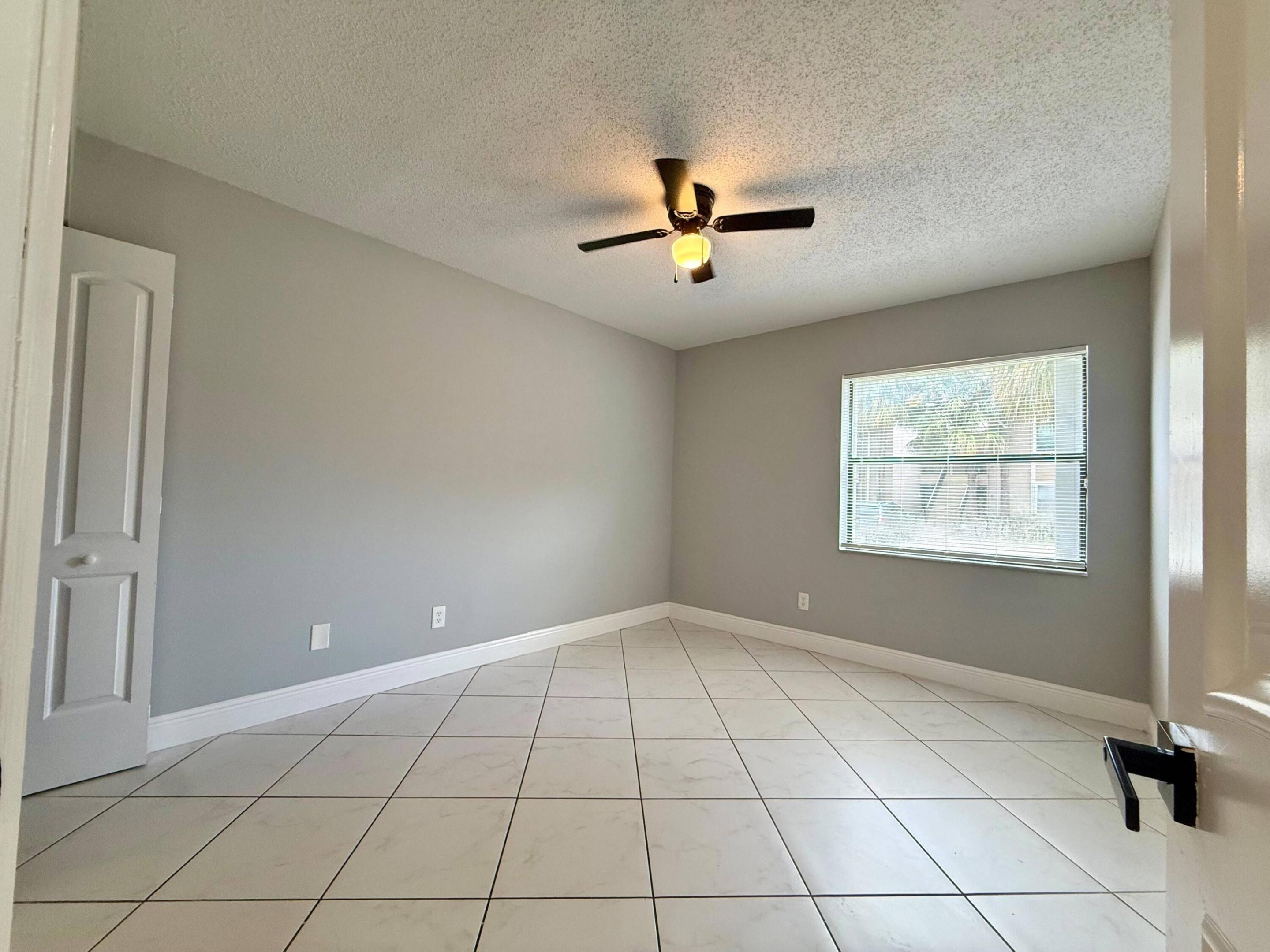 ROYAL GRENADIER II CONDO - Residential Lease