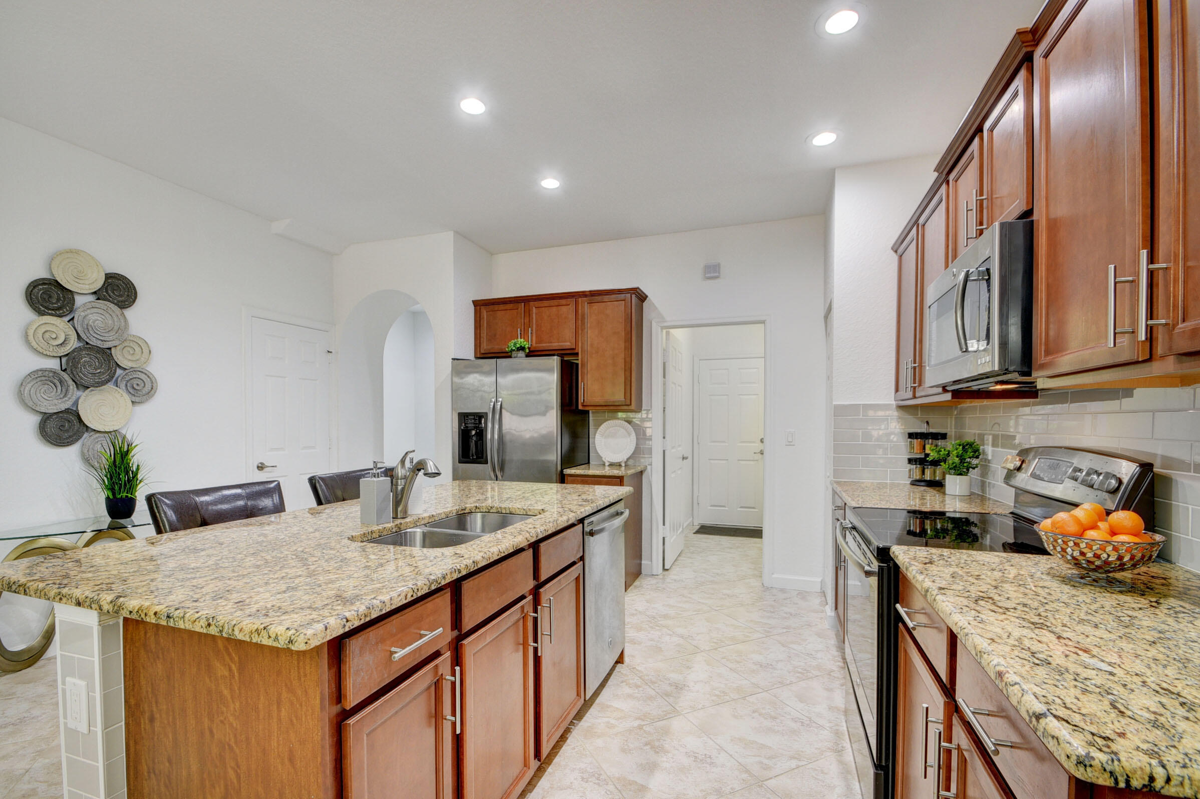 WELLINGTON PARC - Residential Lease