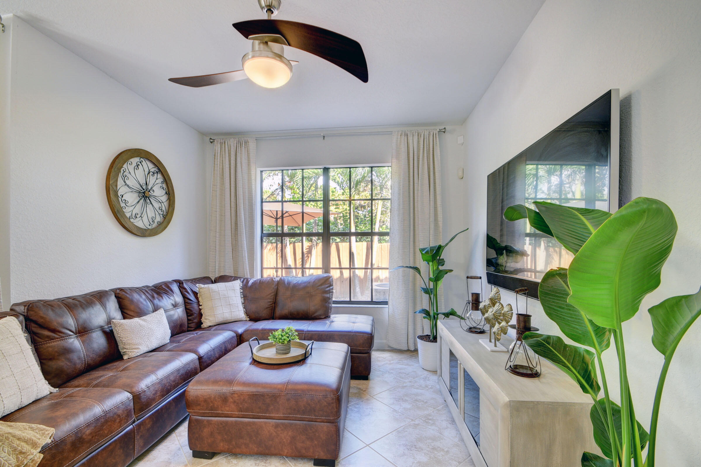 WELLINGTON PARC - Residential Lease