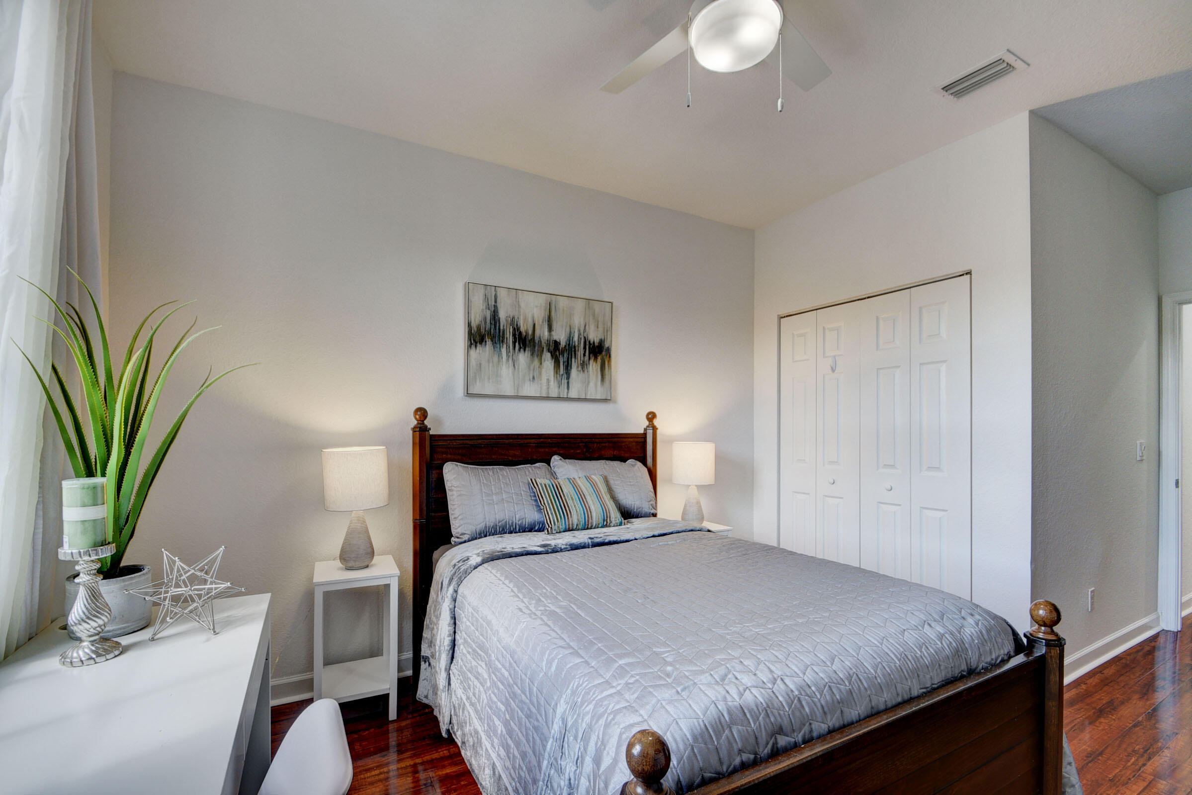 WELLINGTON PARC - Residential Lease