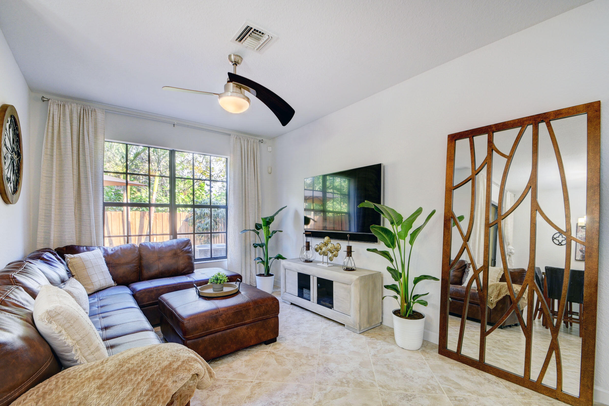 WELLINGTON PARC - Residential Lease