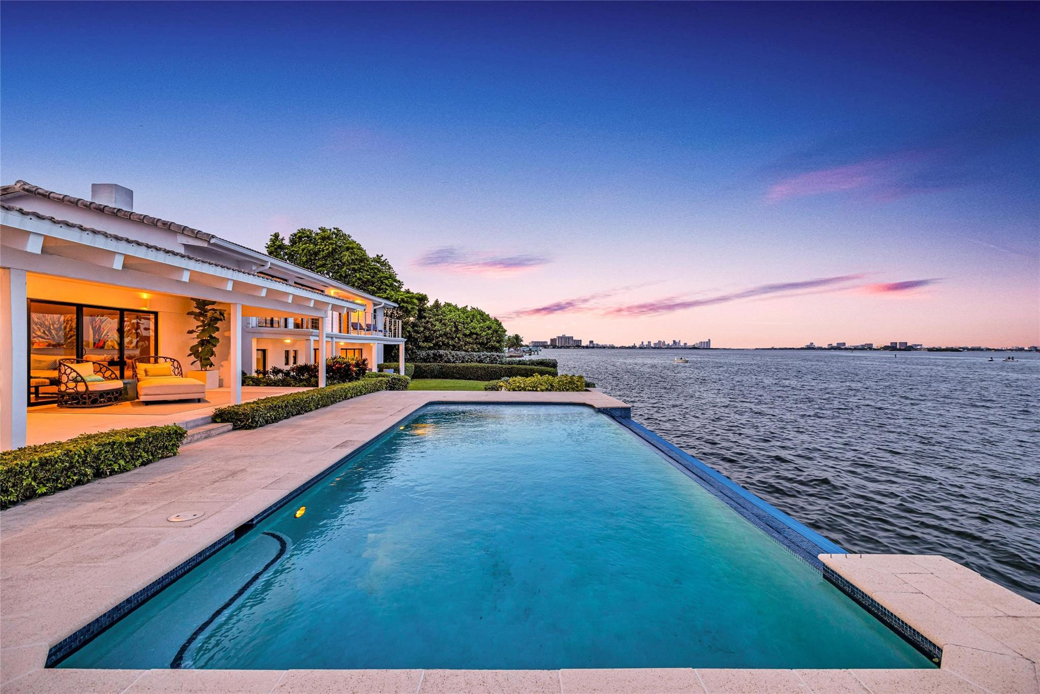 Bay Crest SE Point Lot - Residential