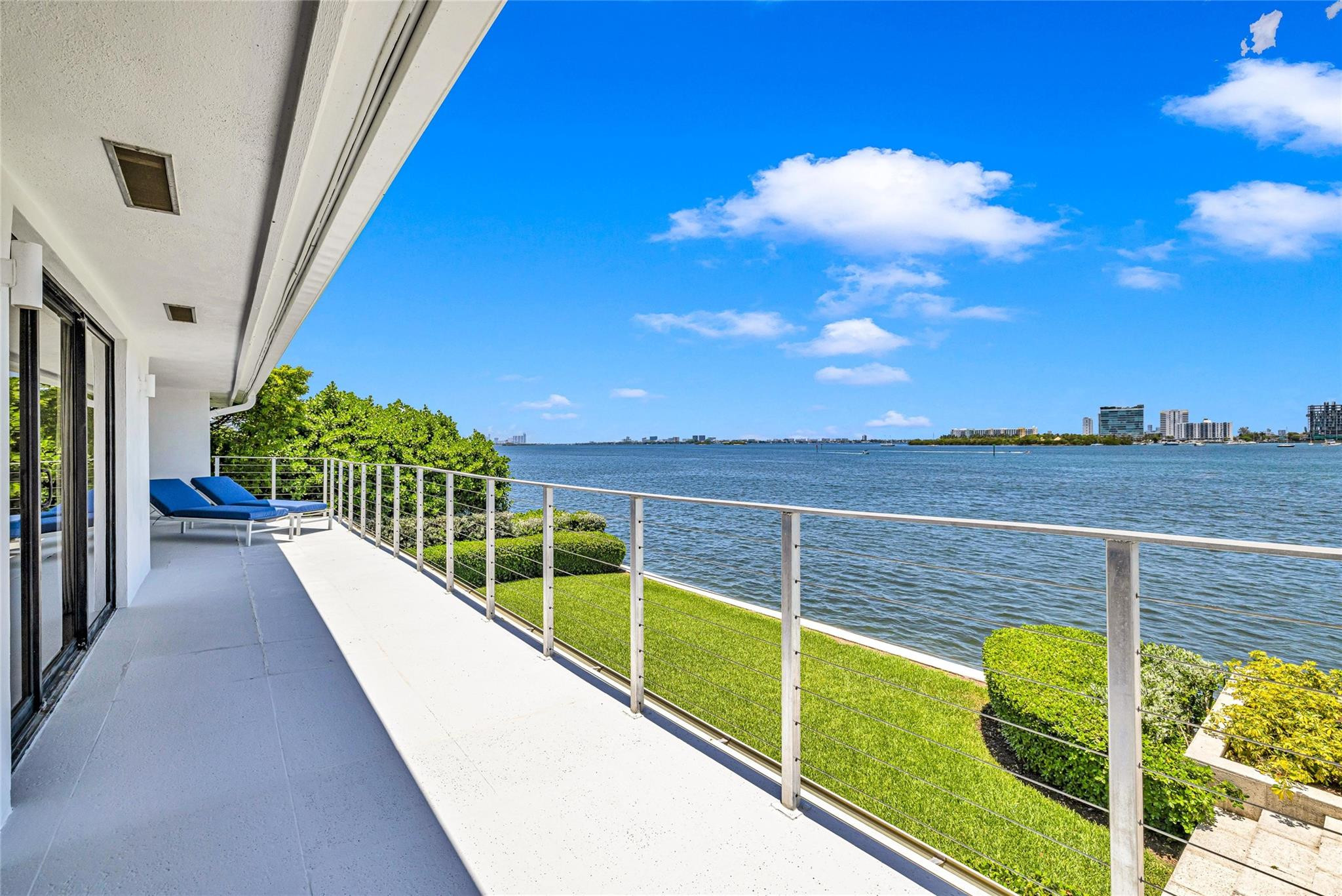 Bay Crest SE Point Lot - Residential