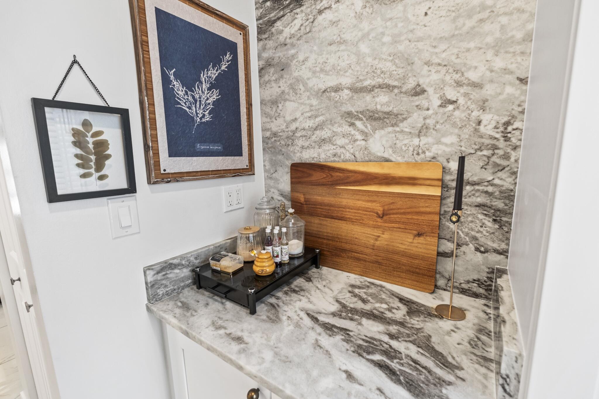 MANARANDA VILLAGE CONDO - Residential