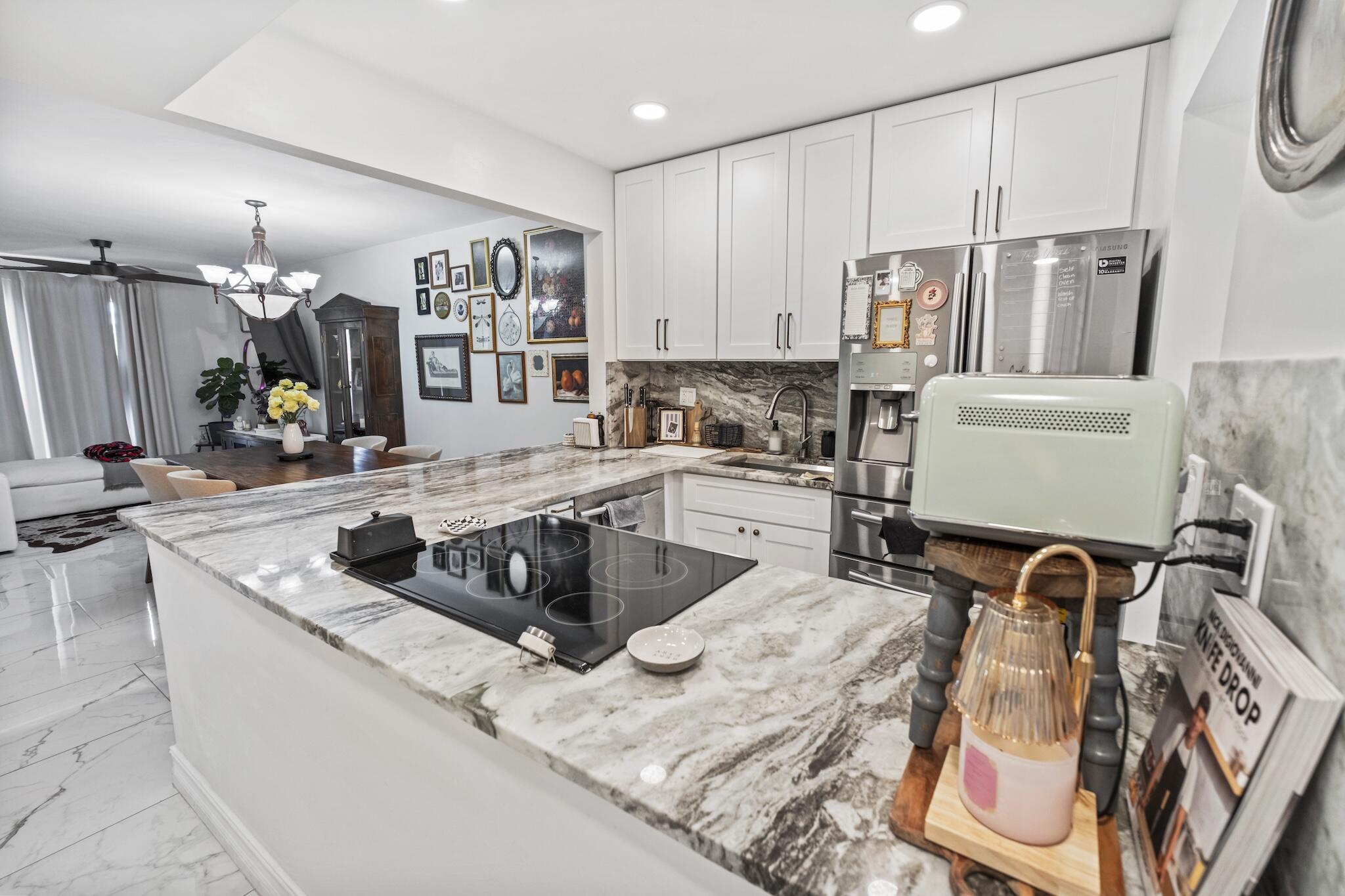 MANARANDA VILLAGE CONDO - Residential