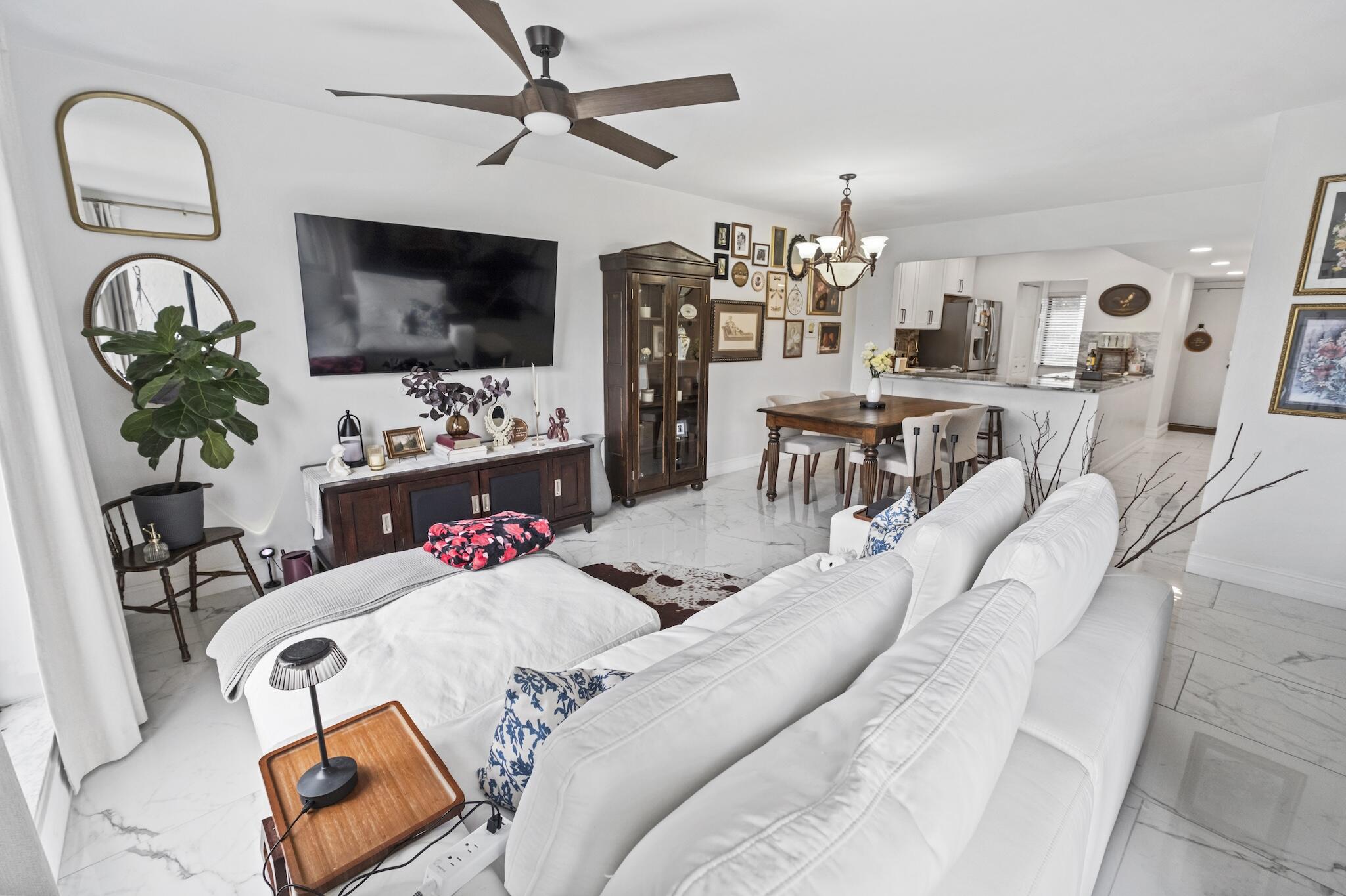 MANARANDA VILLAGE CONDO - Residential
