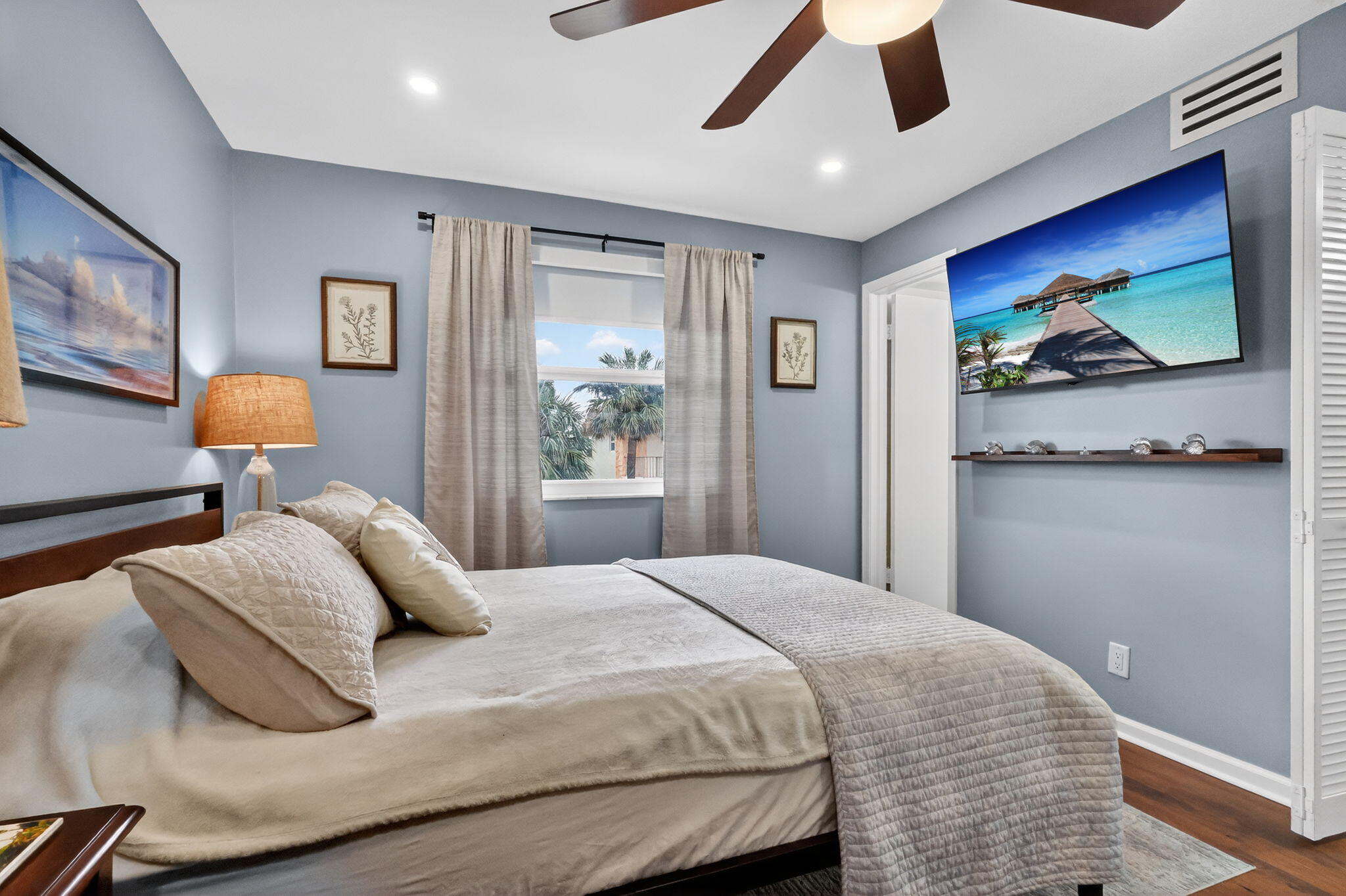 SHORE SIDE CONDO - Residential