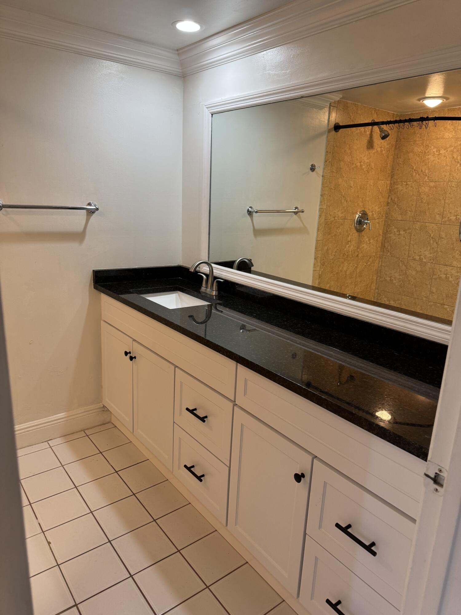 VILLAGE OF SANDALWOOD LAKES 1 - Residential