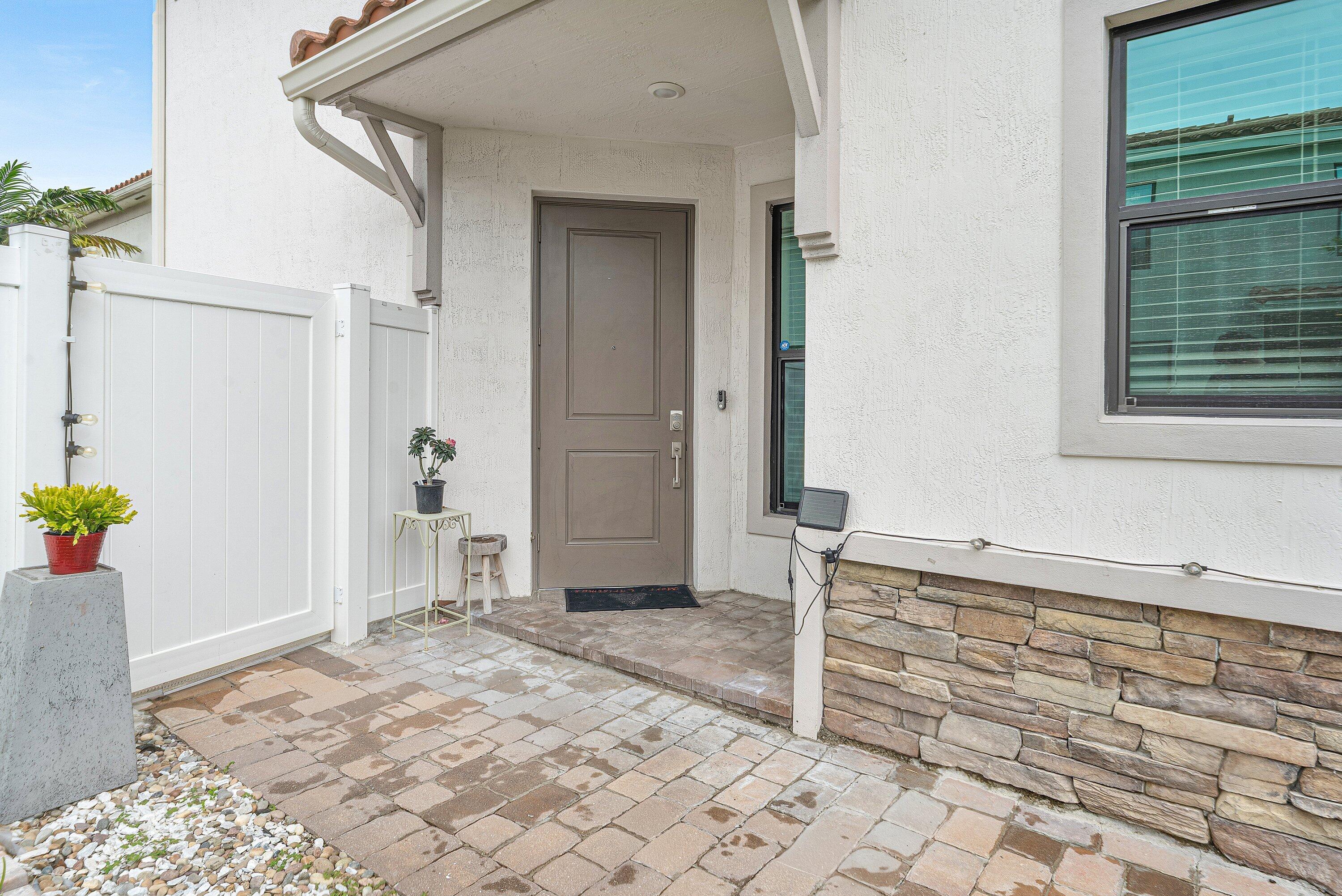 MEDITERRANEA - Residential