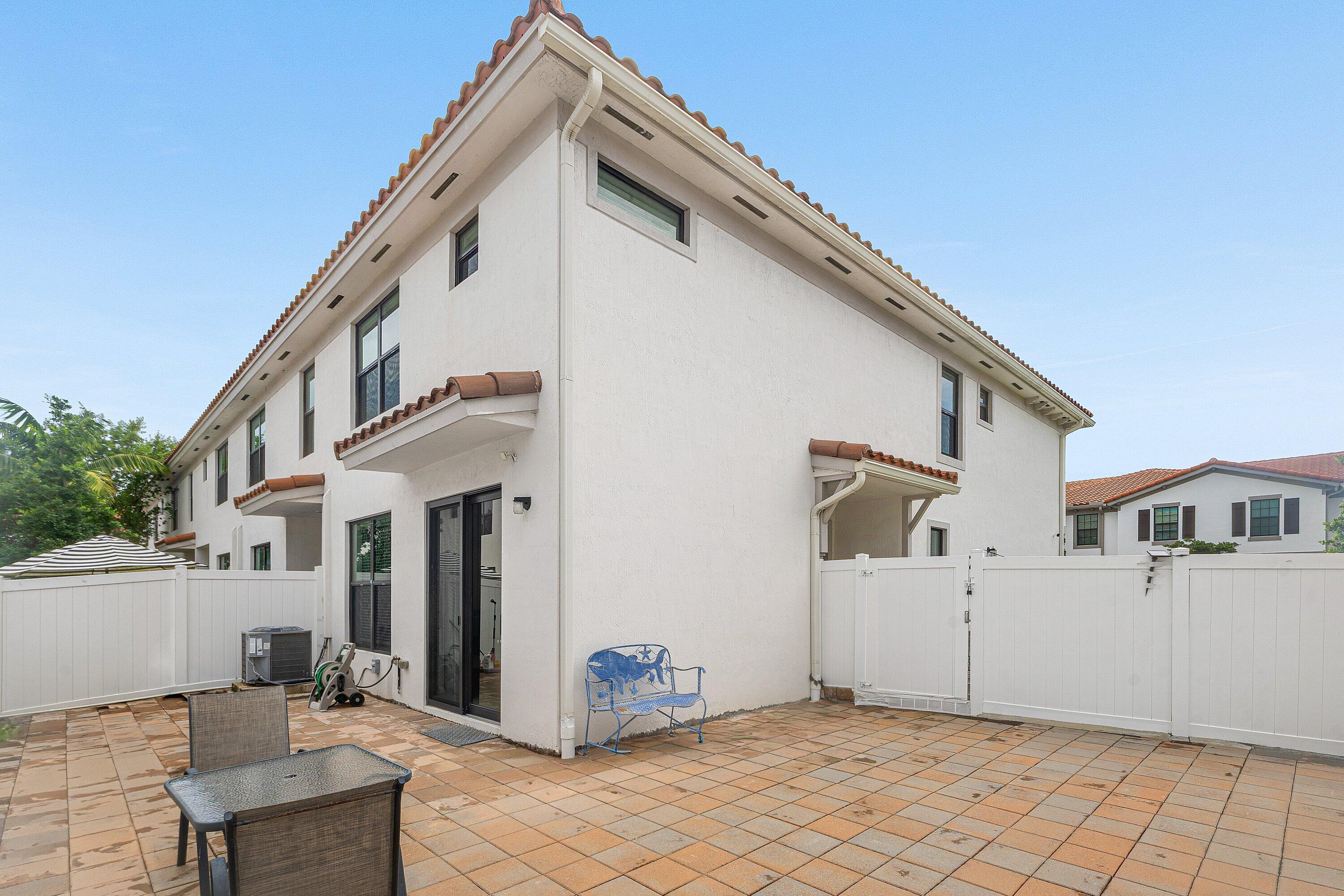 MEDITERRANEA - Residential