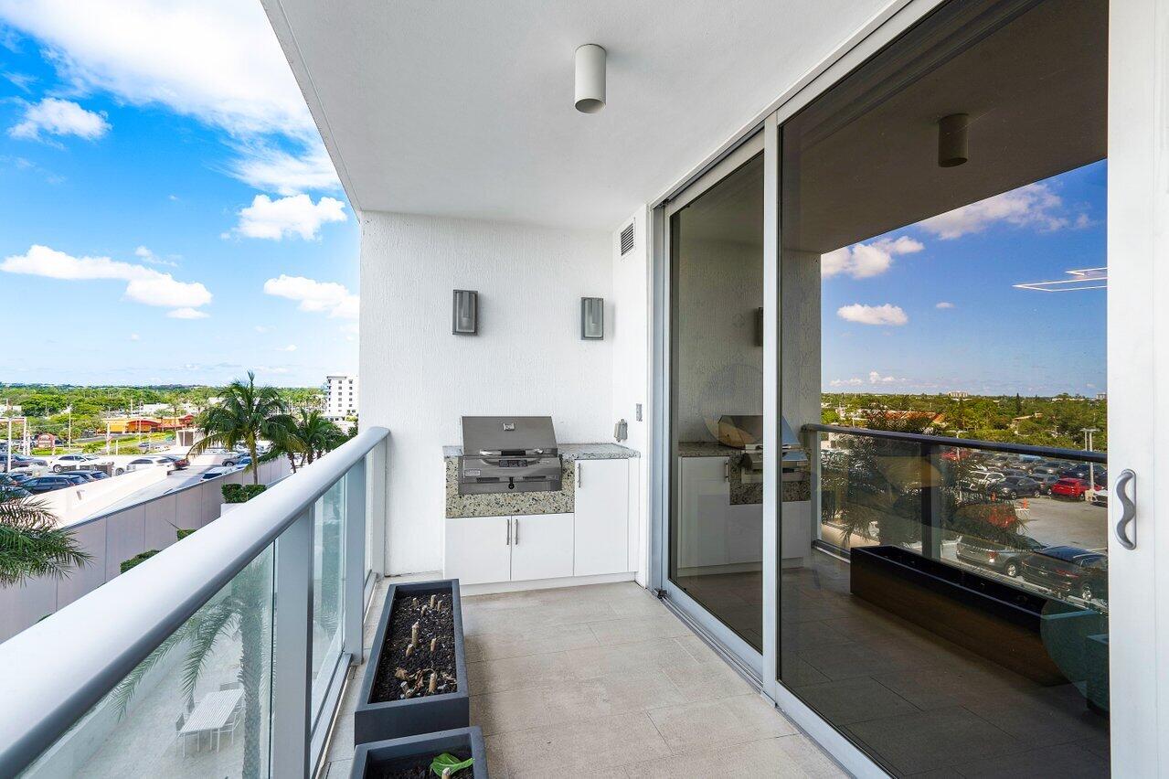 RIVA CONDOMINIUM - Residential