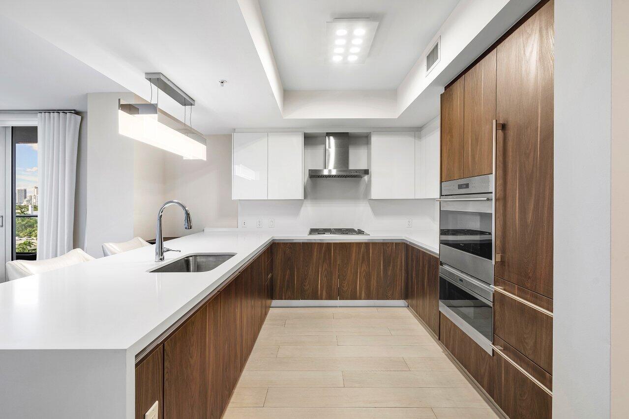 RIVA CONDOMINIUM - Residential