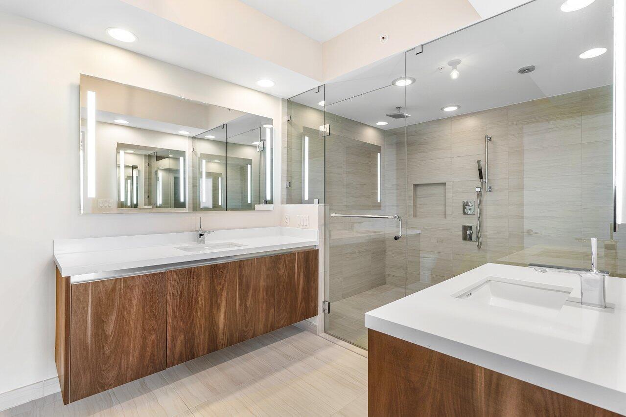 RIVA CONDOMINIUM - Residential