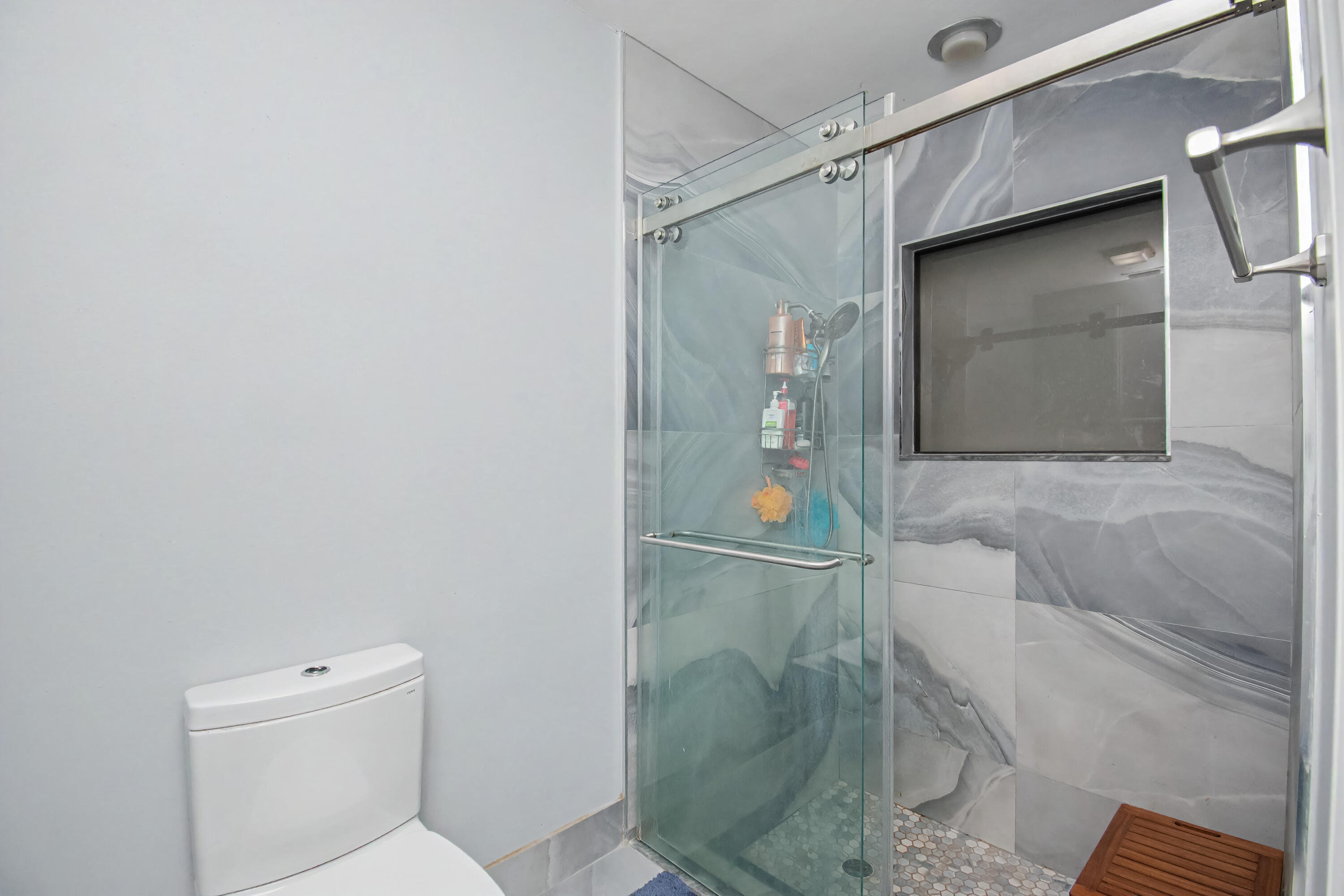 THORNHILL GREEN - Residential Lease