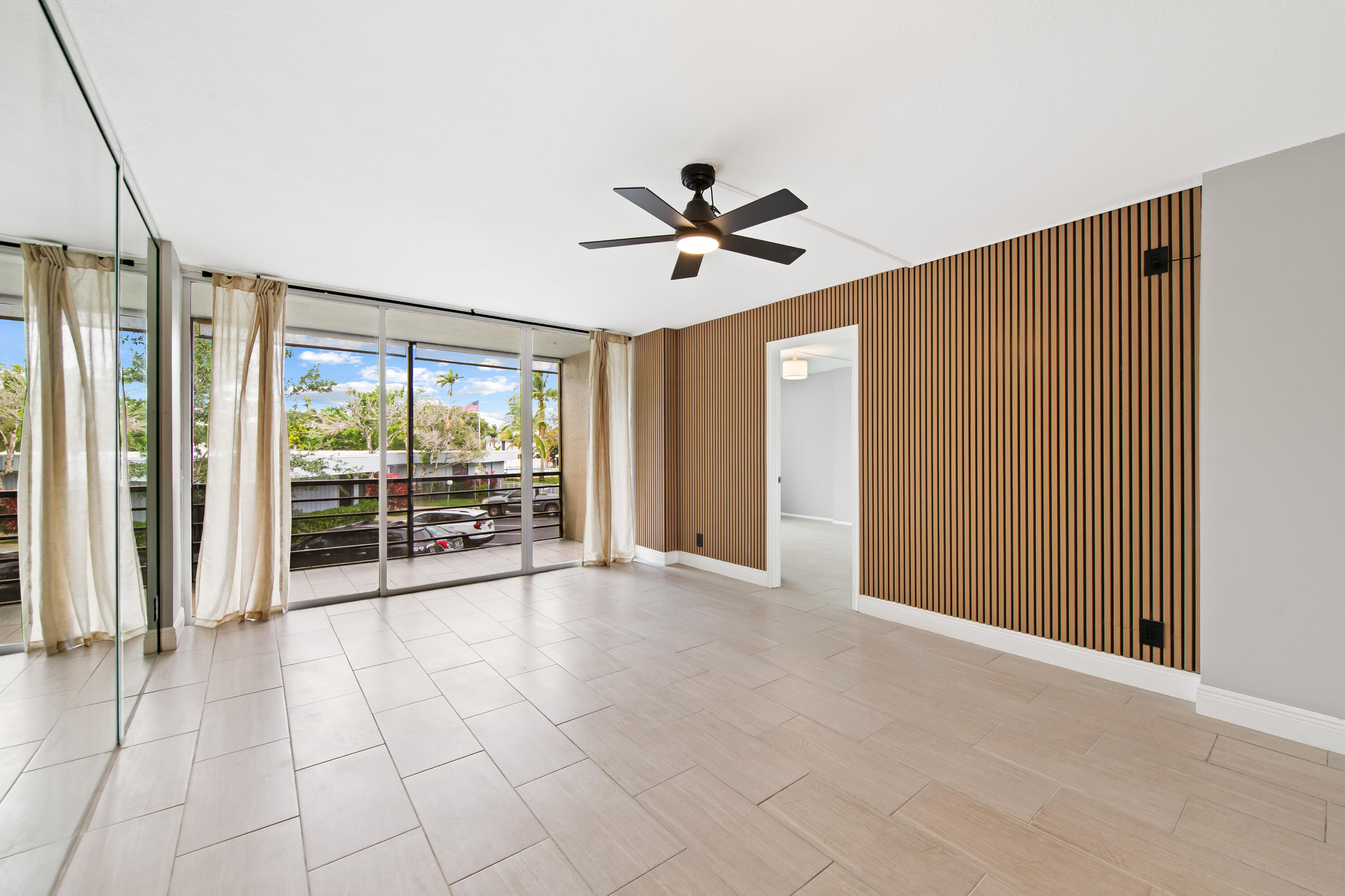 ROYAL PARK CONDO - Residential