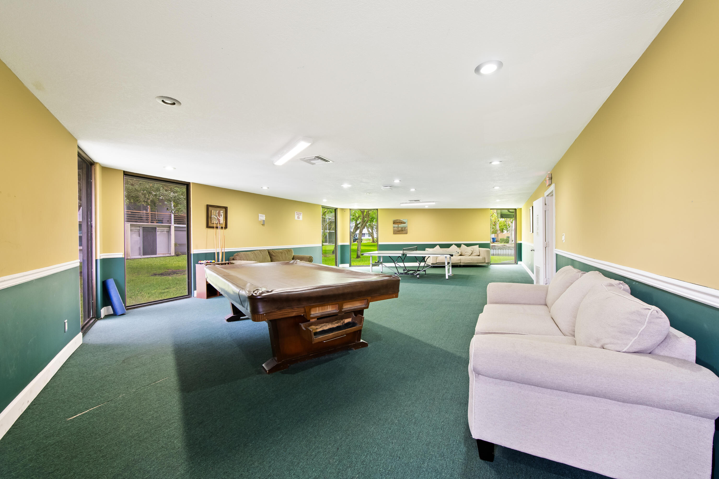 ROYAL PARK CONDO - Residential