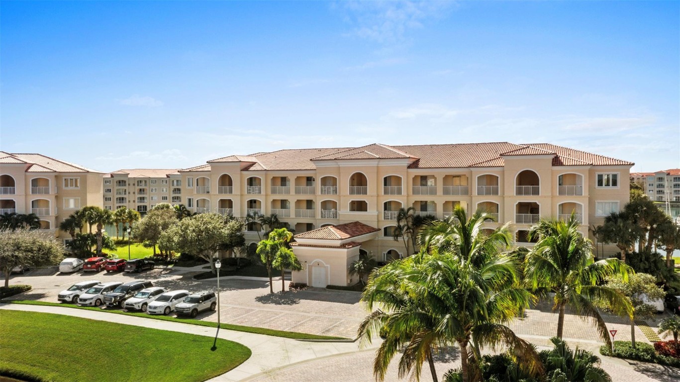 Harbour Isle East - Residential