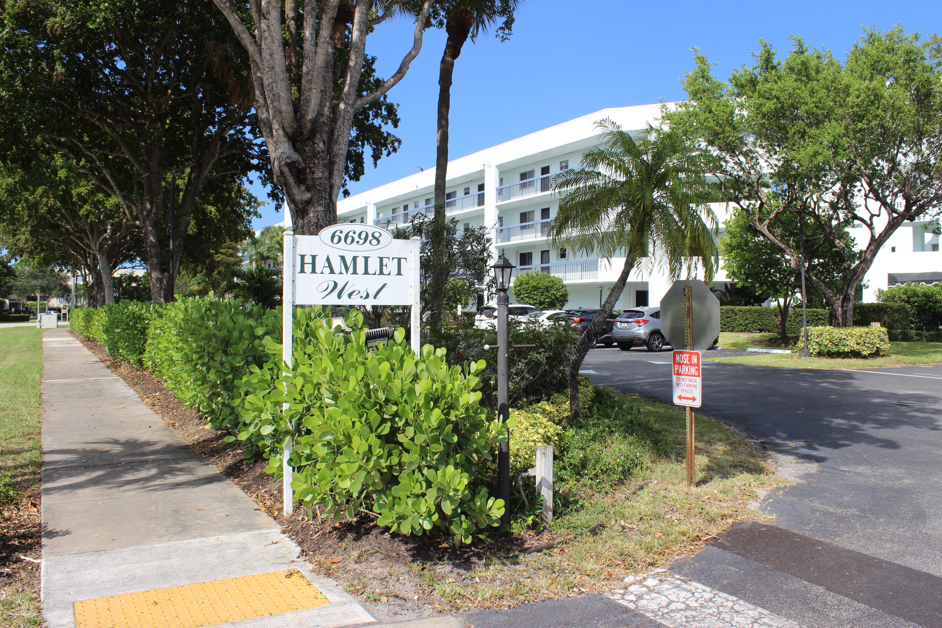 HAMLET AT POINCIANA CONDO - Residential