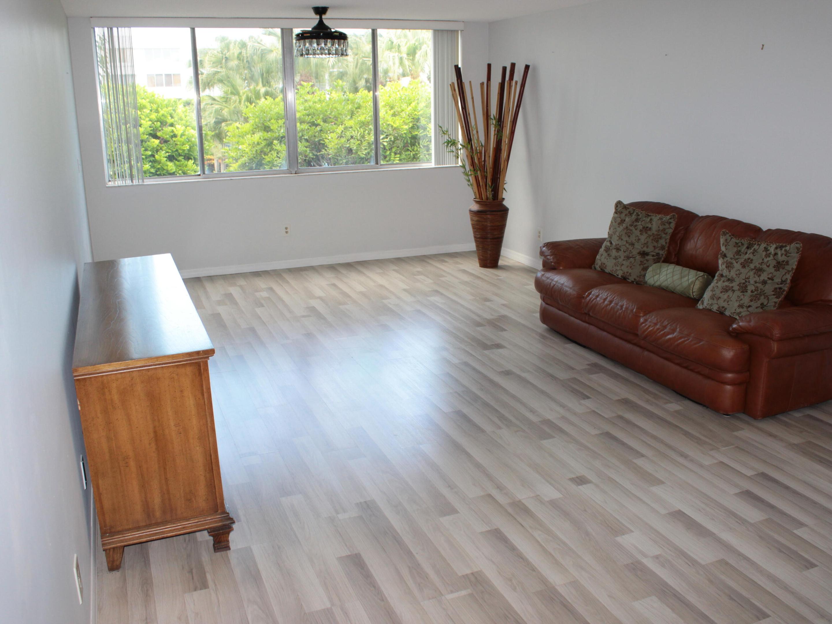 HAMLET AT POINCIANA CONDO - Residential