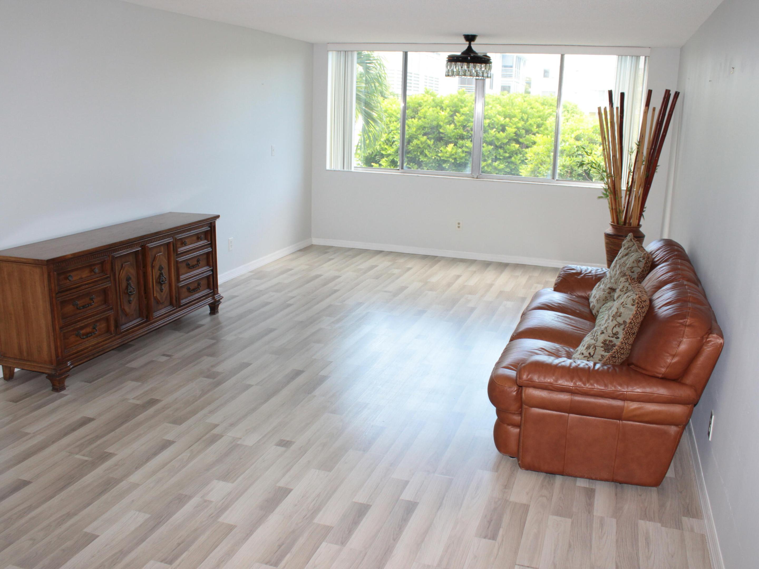 HAMLET AT POINCIANA CONDO - Residential