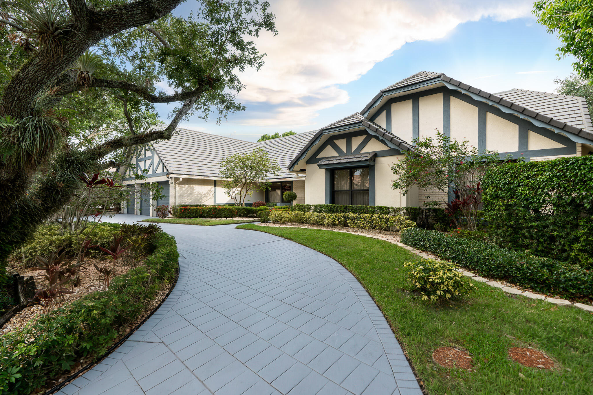 EAGLE TRACE - Residential