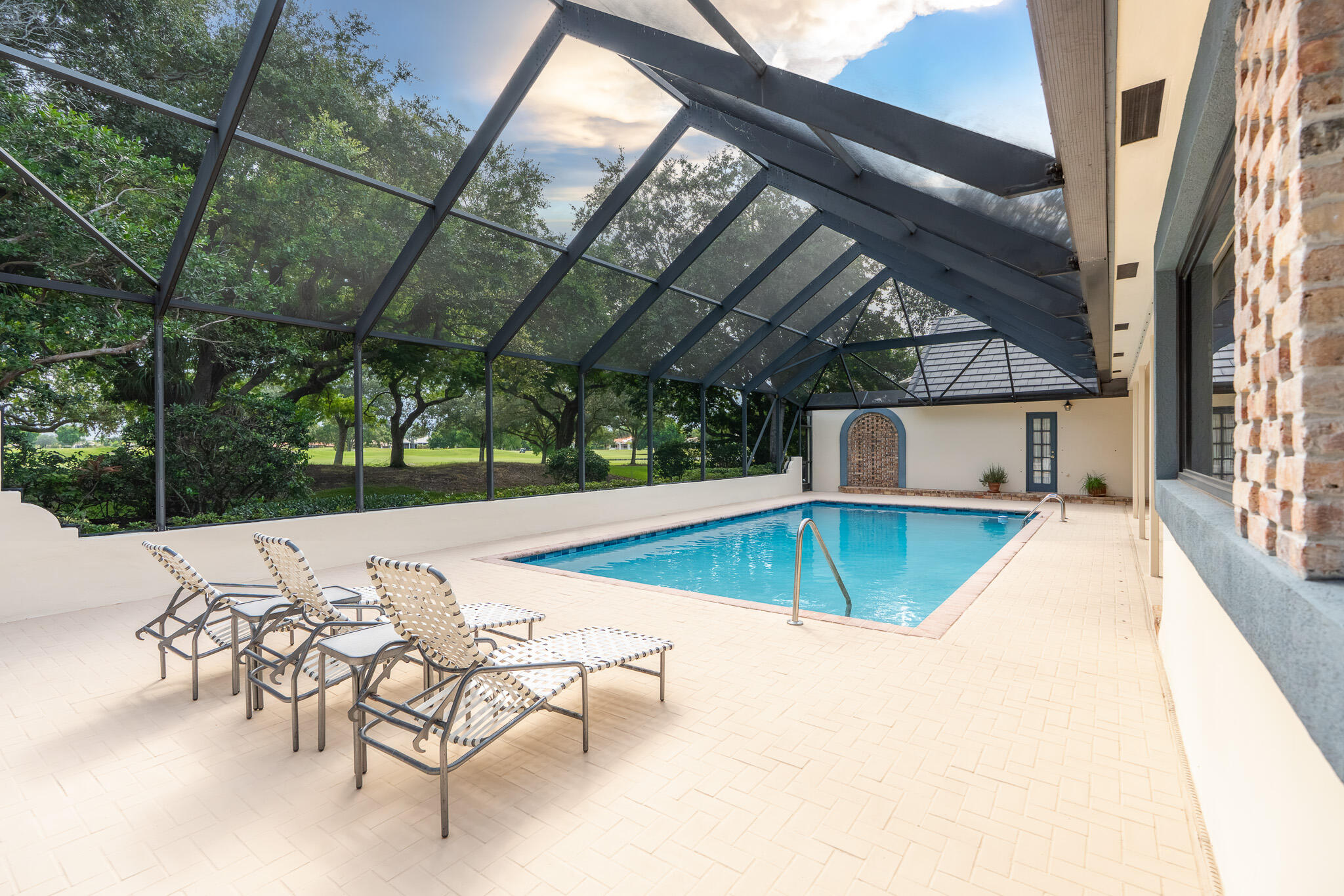 EAGLE TRACE - Residential
