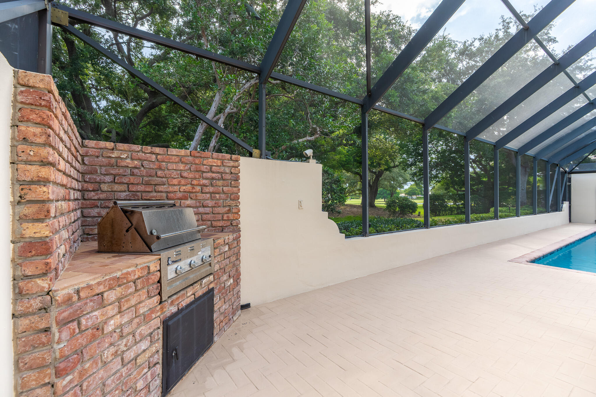EAGLE TRACE - Residential