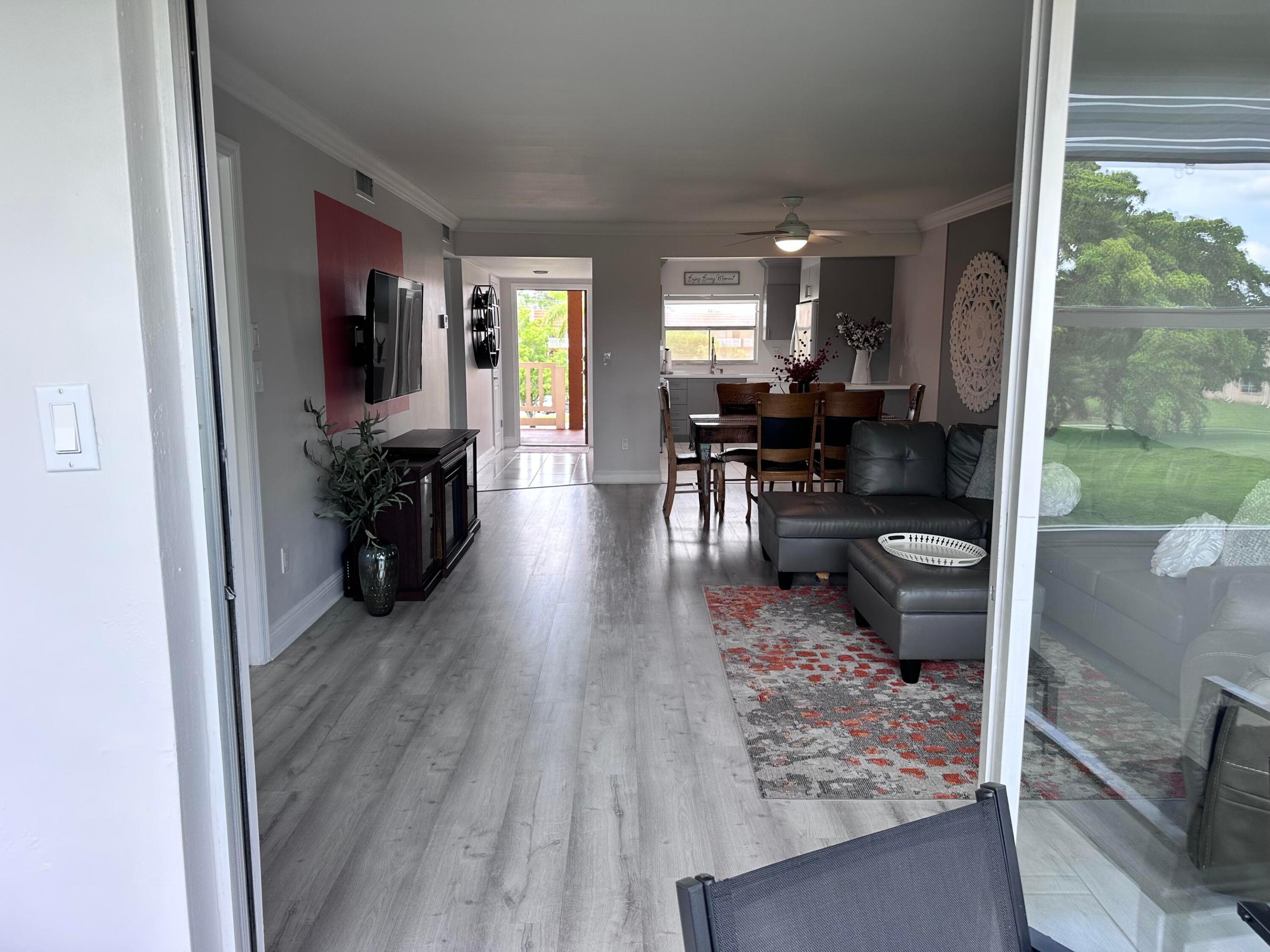 Sunrise Lakes Building 93 - Residential