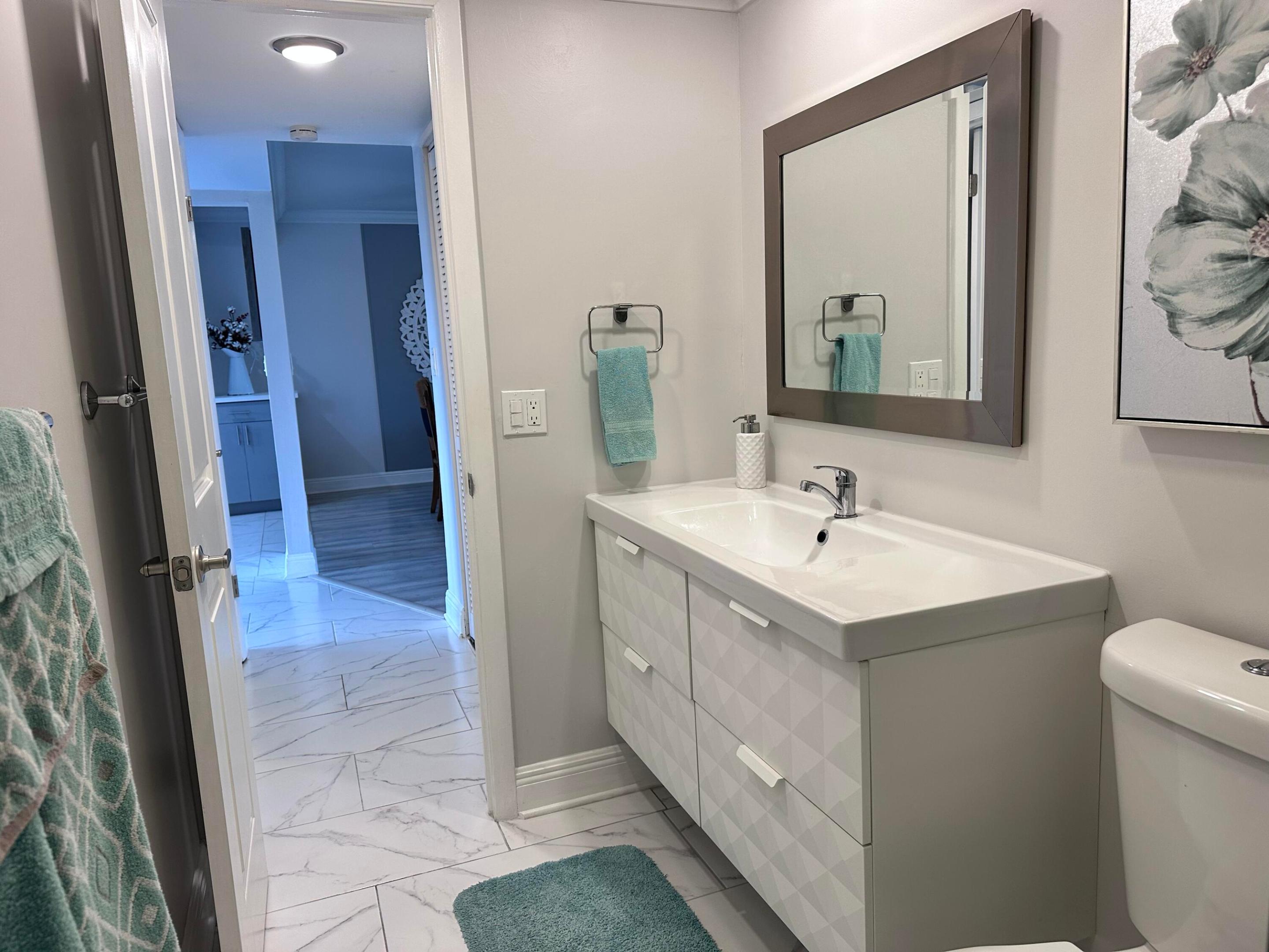 Sunrise Lakes Building 93 - Residential
