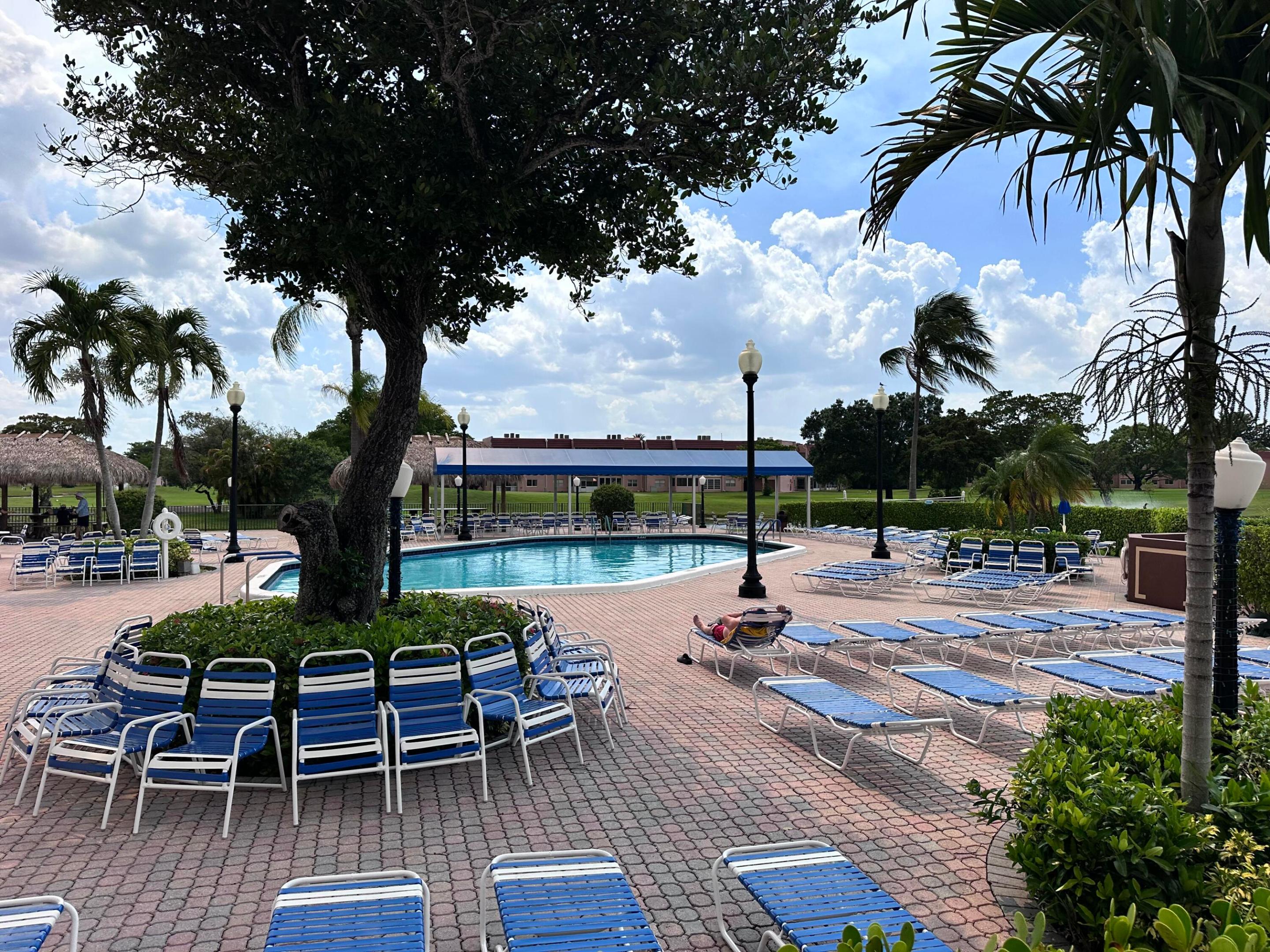 Sunrise Lakes Building 93 - Residential
