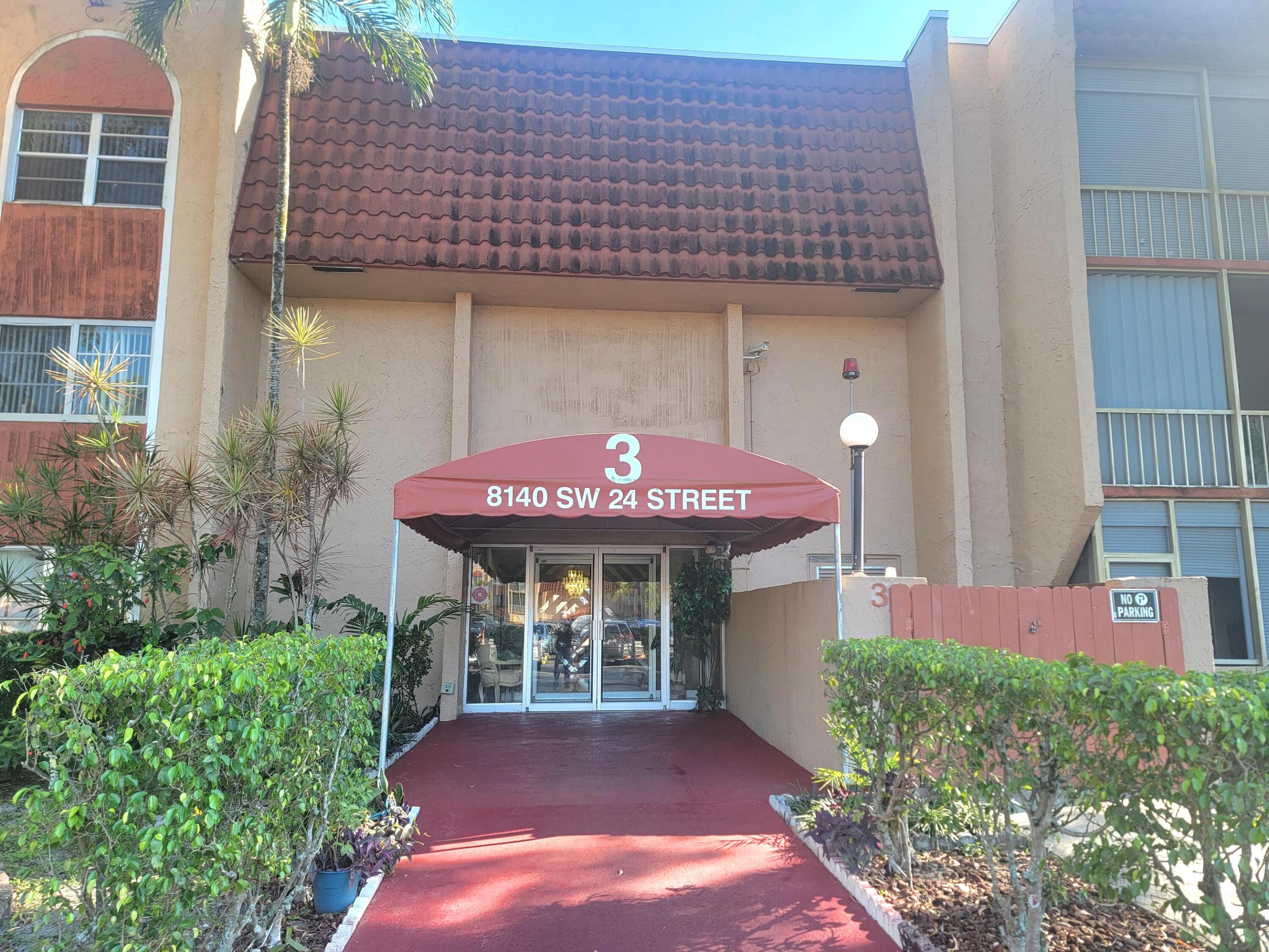 OAKBROOK III CONDO - Residential