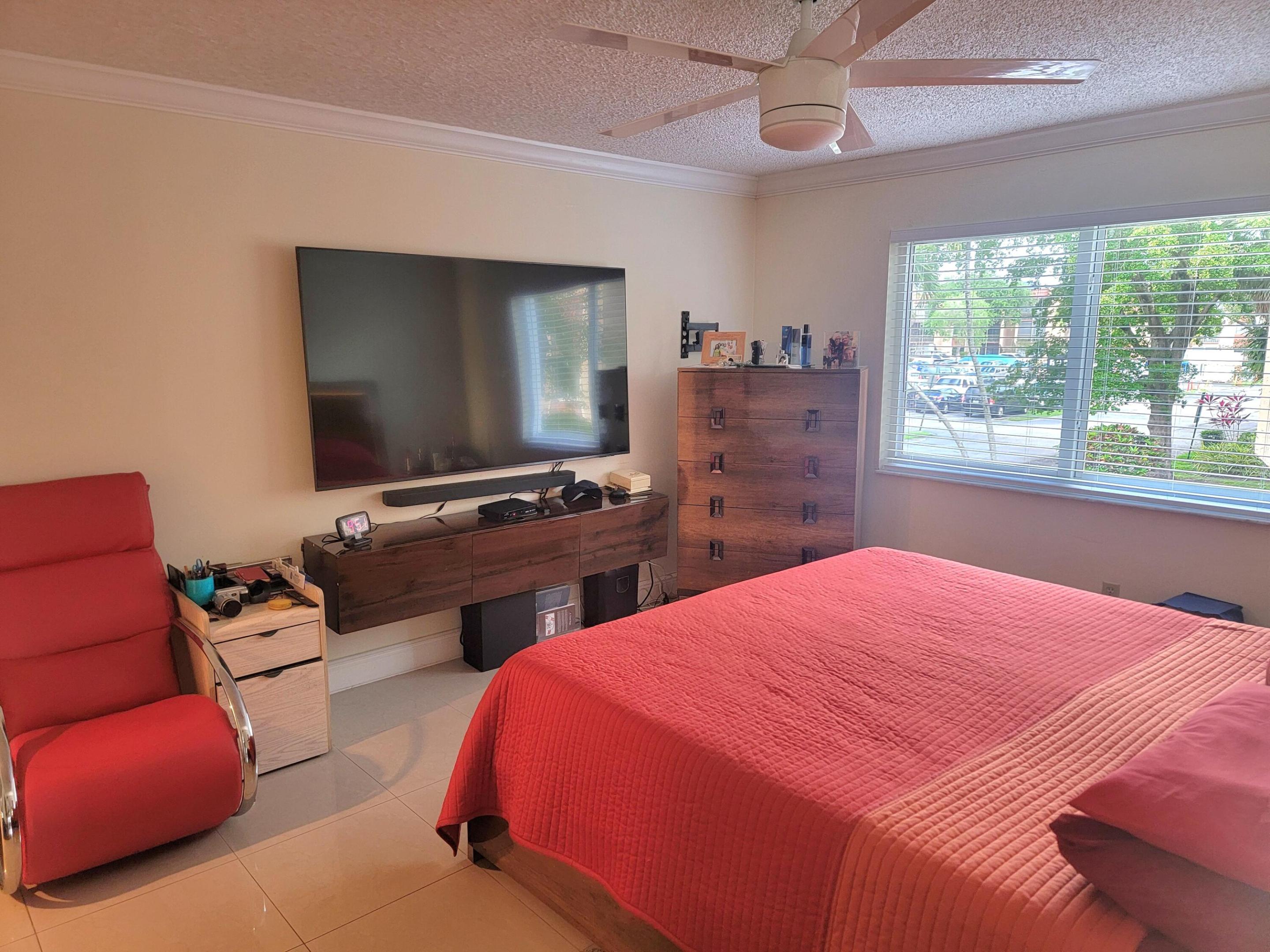 OAKBROOK III CONDO - Residential