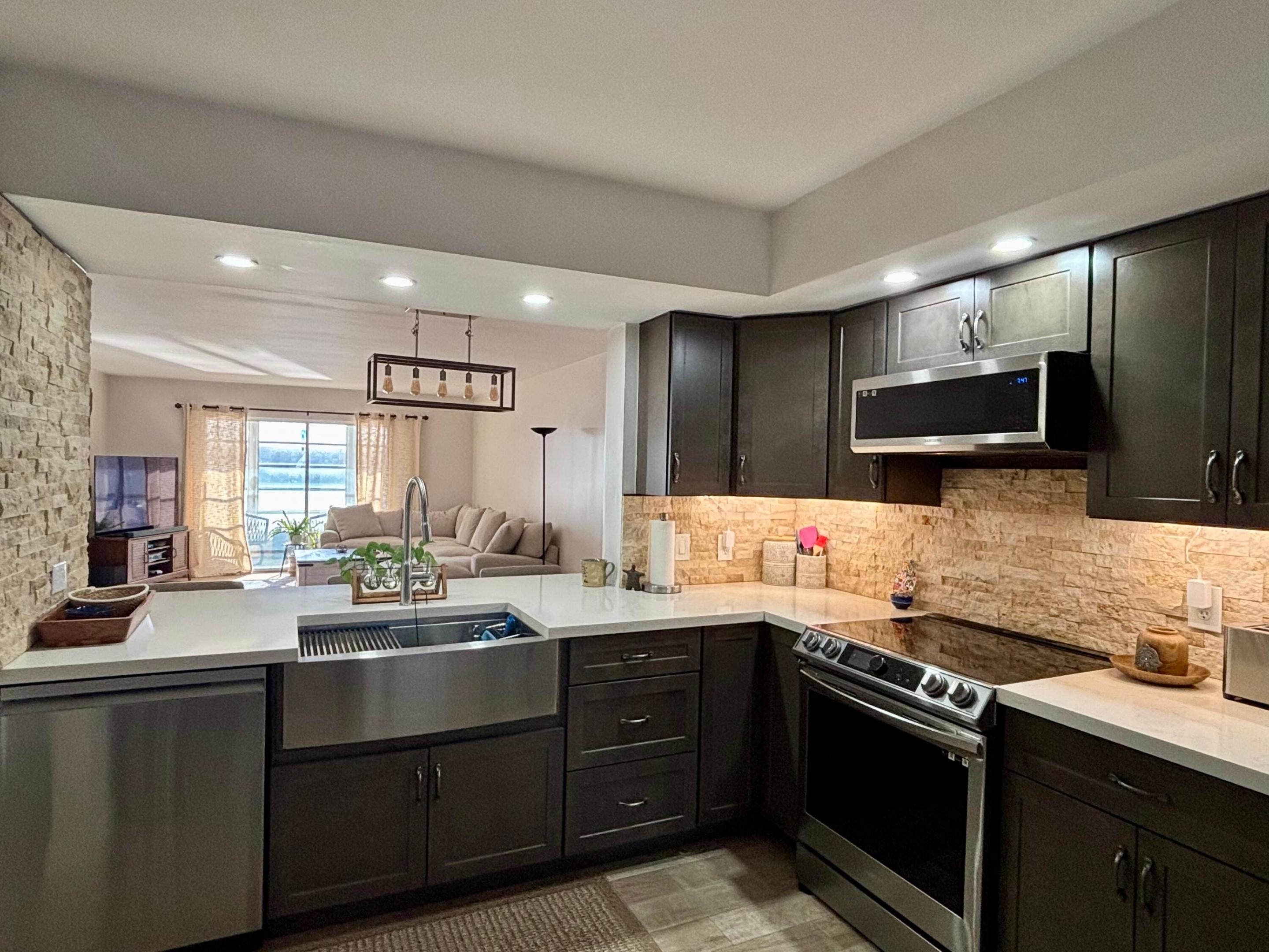 IVANHOE WEST AT CENTURY VILLAGE - Residential