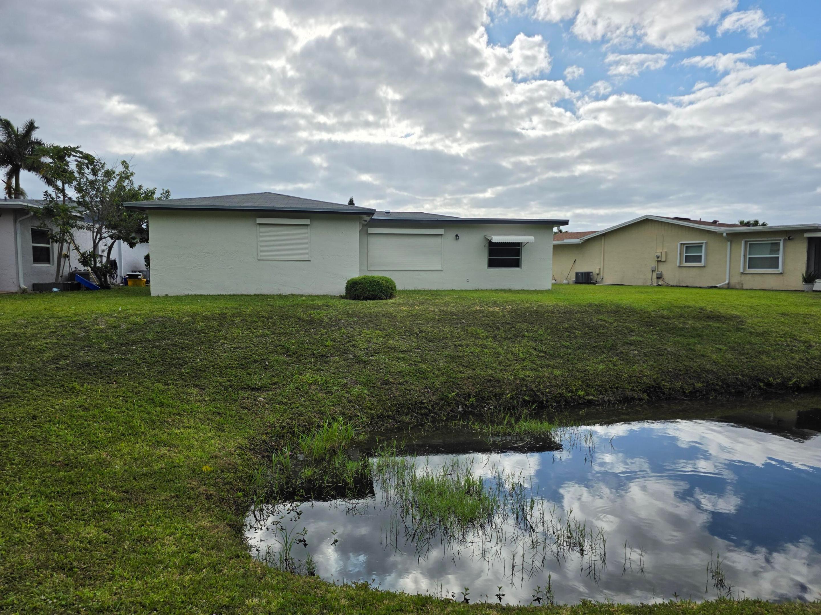 DELRAY VILLAS 1 - Residential Lease