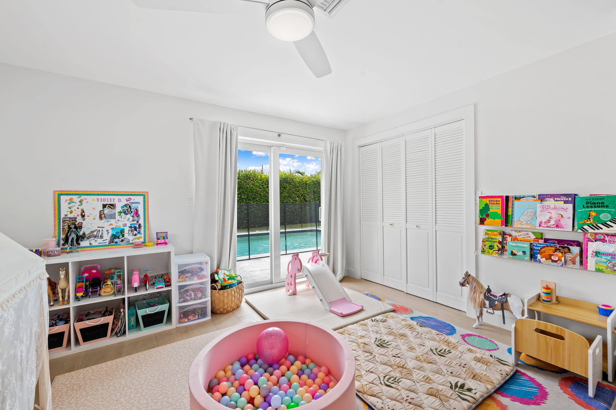 BERMUDA-RIVIERA SUB OF GALT - Residential