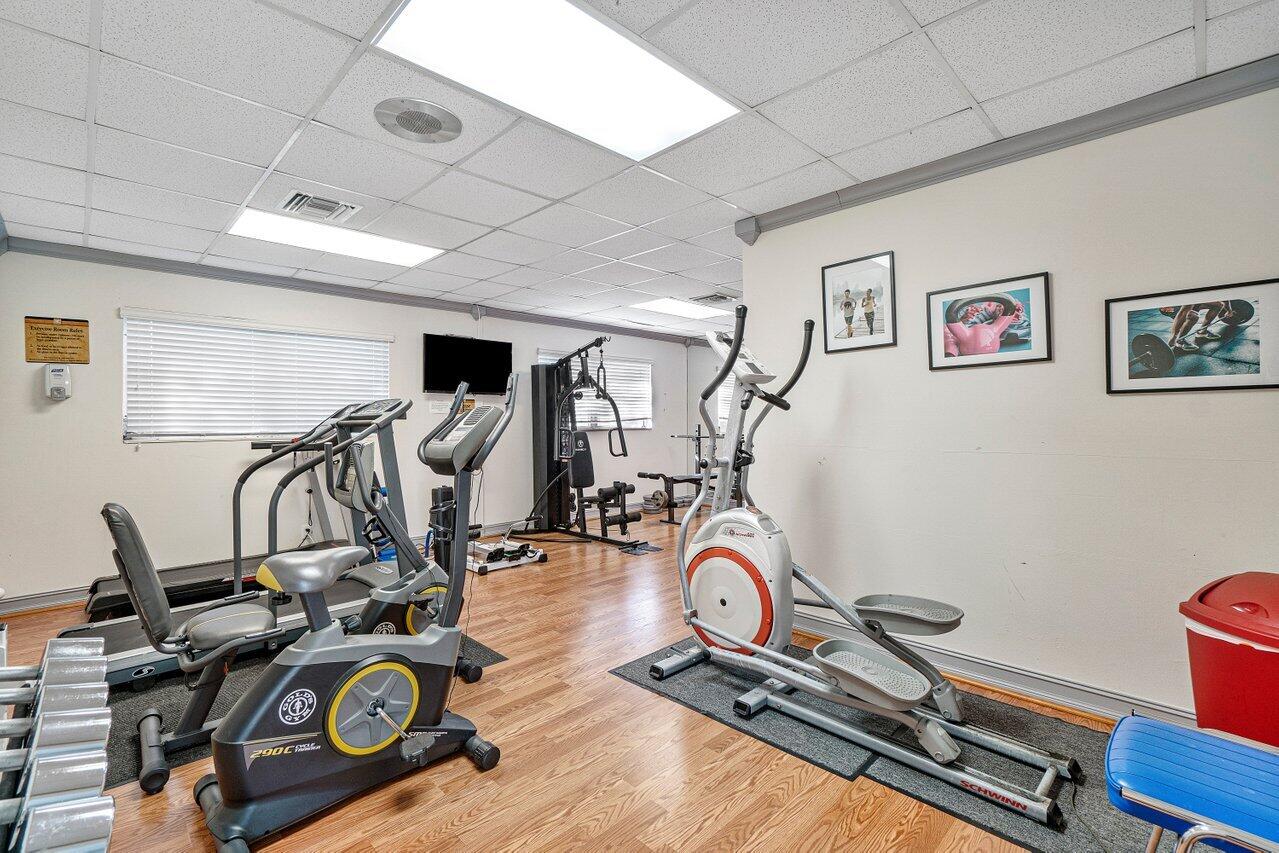 SABAL PINE CONDO - Residential