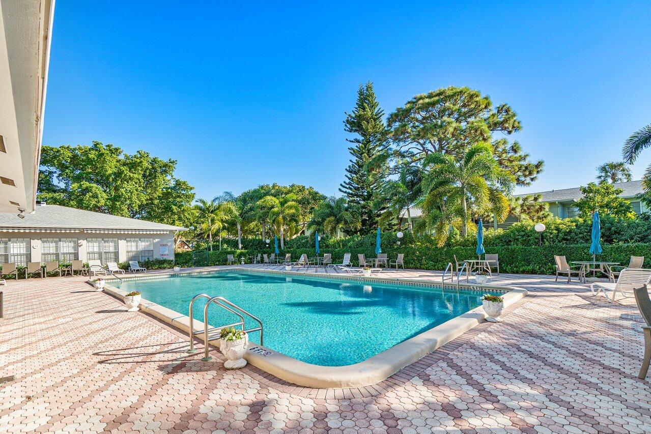 SABAL PINE CONDO - Residential