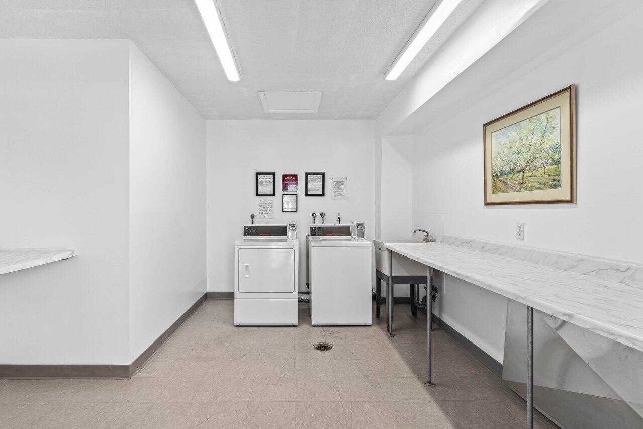 SABAL PINE CONDO - Residential