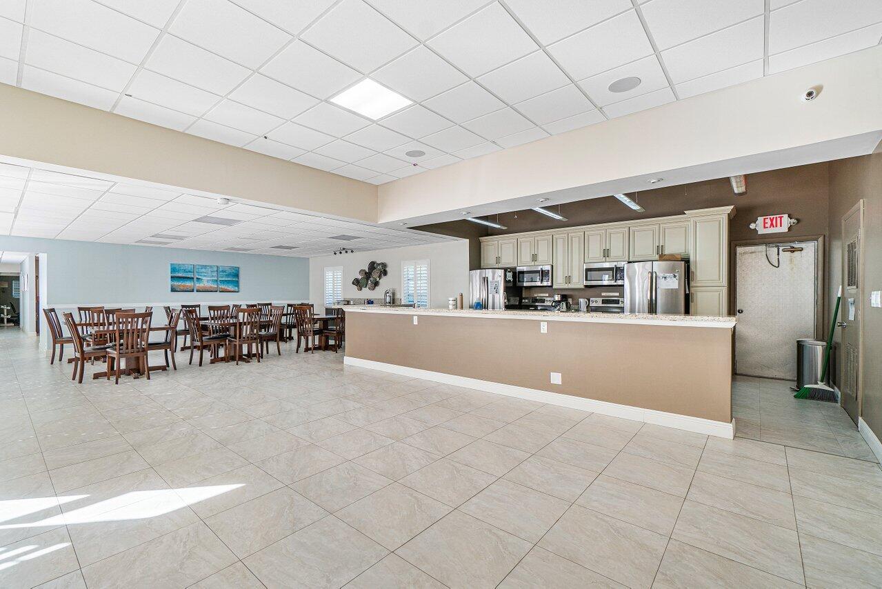 SABAL PINE CONDO - Residential