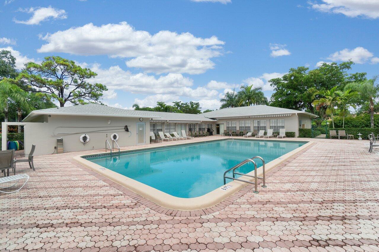 SABAL PINE CONDO - Residential