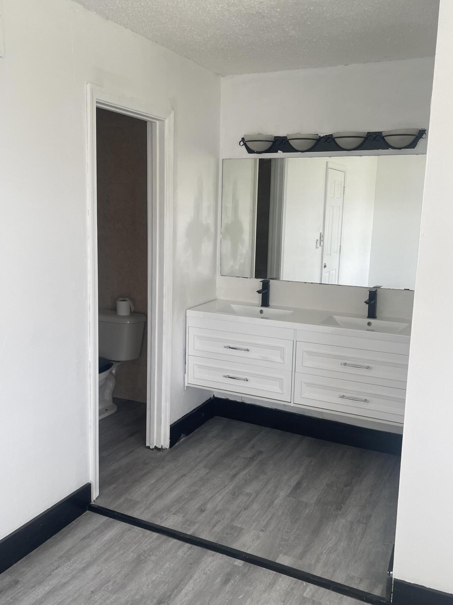 CRYSTAL VIEW TOWNHOMES - Residential