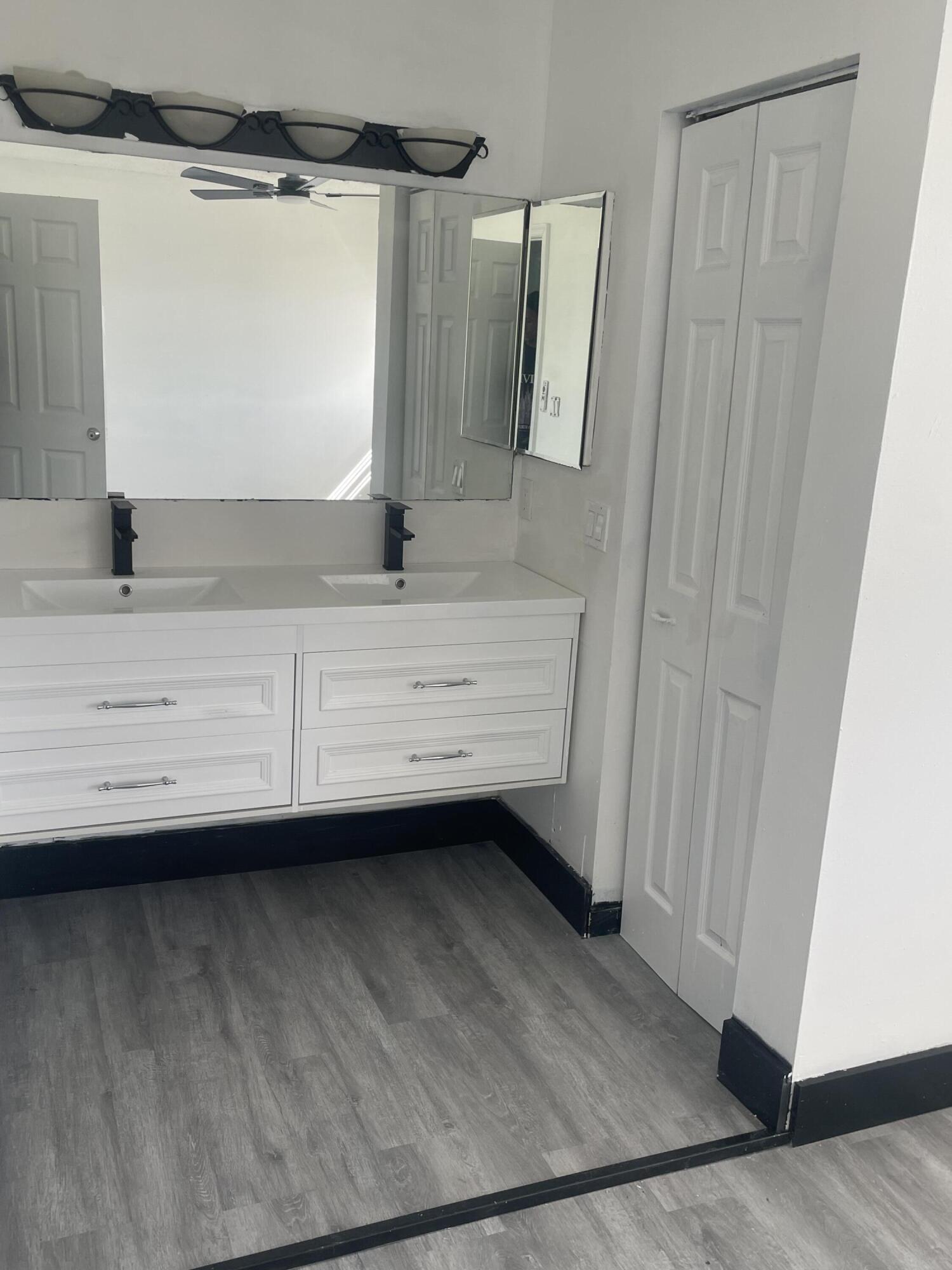 CRYSTAL VIEW TOWNHOMES - Residential