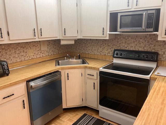 PINE RIDGE SOUTH I CONDO - Residential Lease