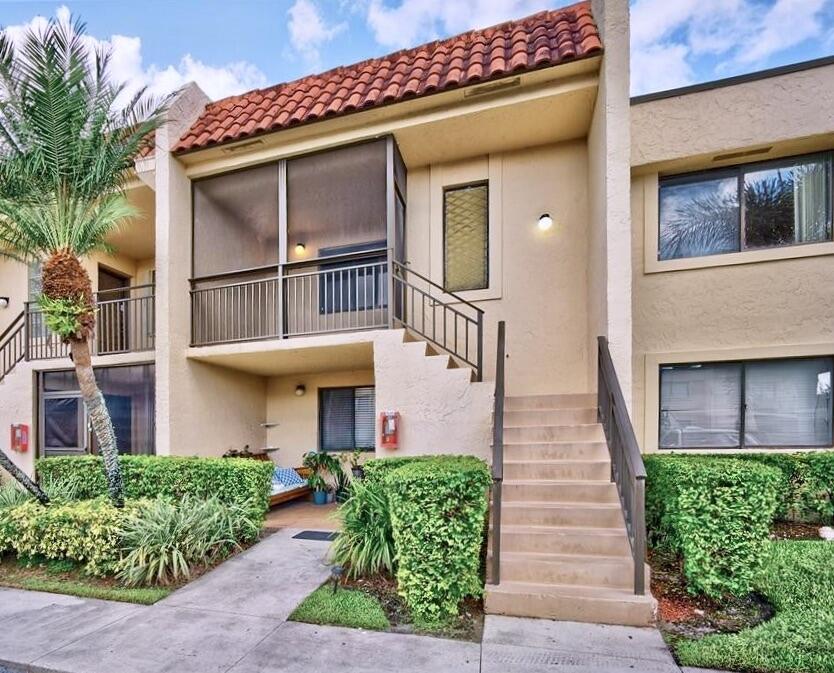 **COMING SOON!** Your opportunity to own in one of Weston's most desirable communities is almost here. This beautifully maintained 2-bedroom, 2-bath residence combines bright, open living spaces with an unbeatable location and access to the renowned Bonaventure Town Center's resort-style amenities. Just minutes from top-rated schools, shopping, dining, and major highways. Homes like this don't stay available for long—be among the first to see it!