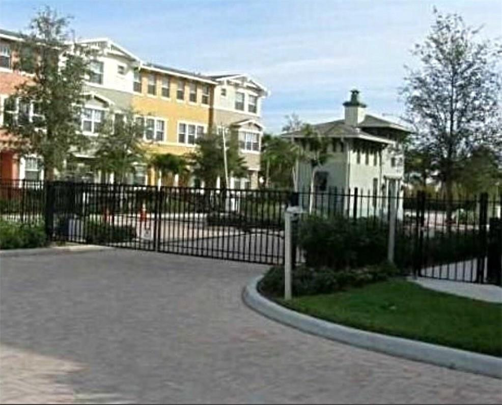 CITYSIDE CONDO - Residential Lease
