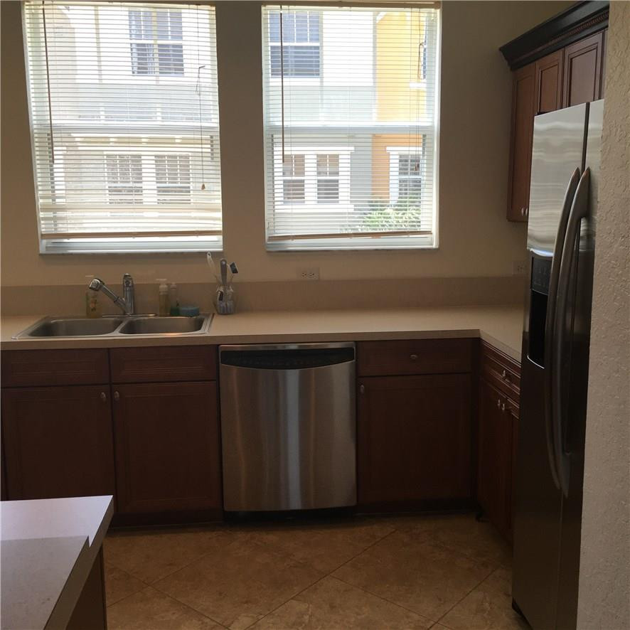 CITYSIDE CONDO - Residential Lease