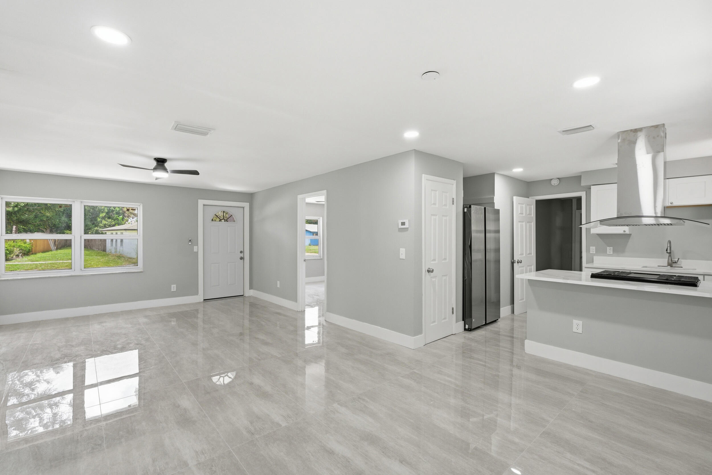 SHERATON PLAZA UNIT 4 REPLAT - Residential